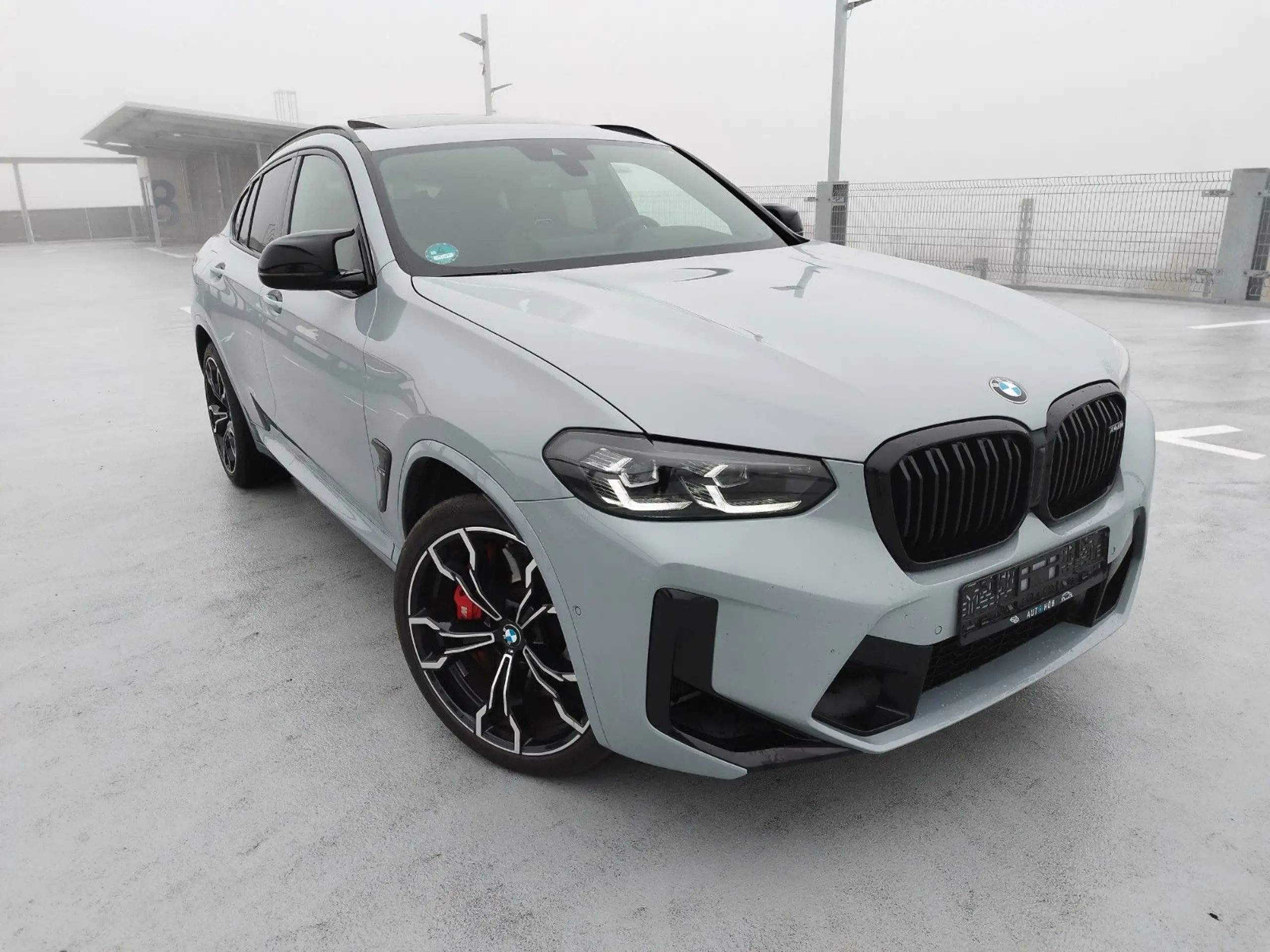 BMW - X4 M