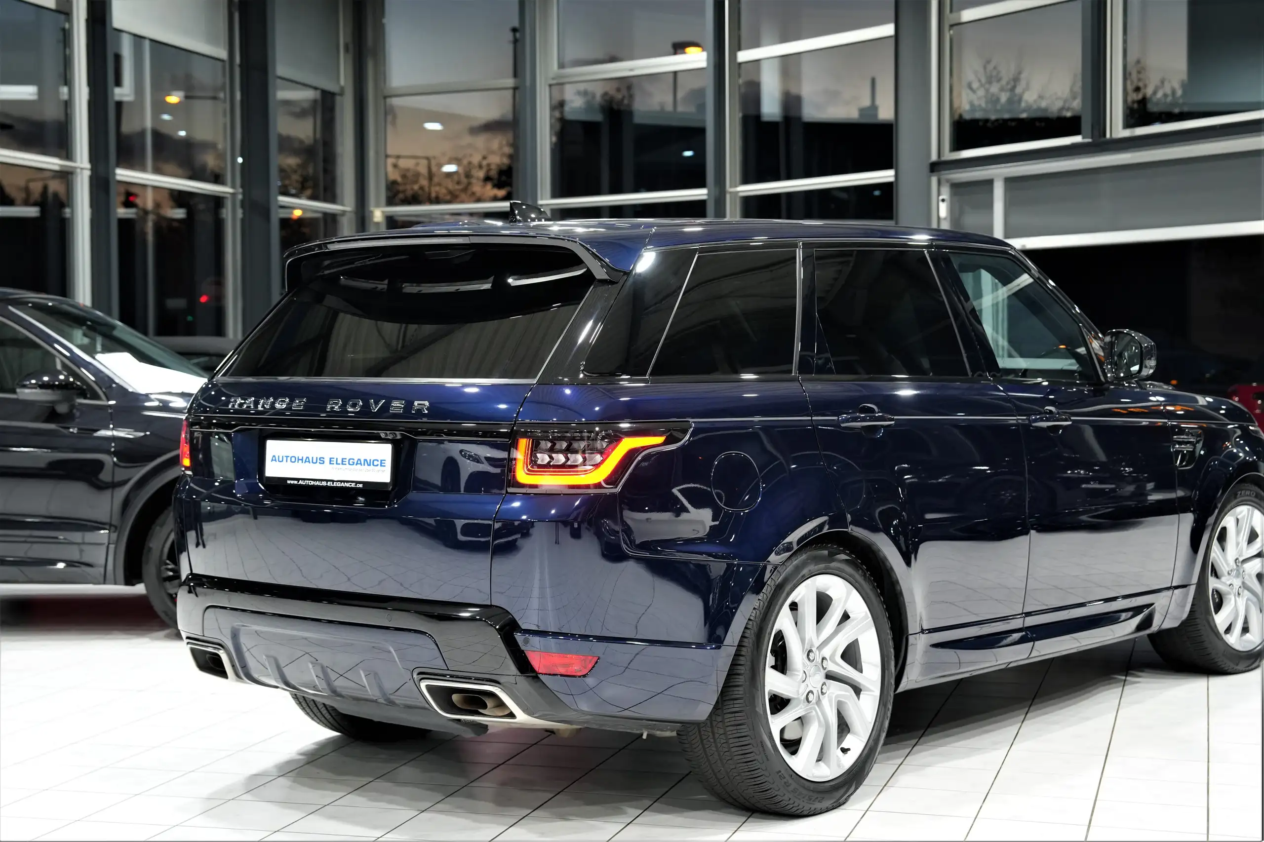 Land Rover - Range Rover Sport