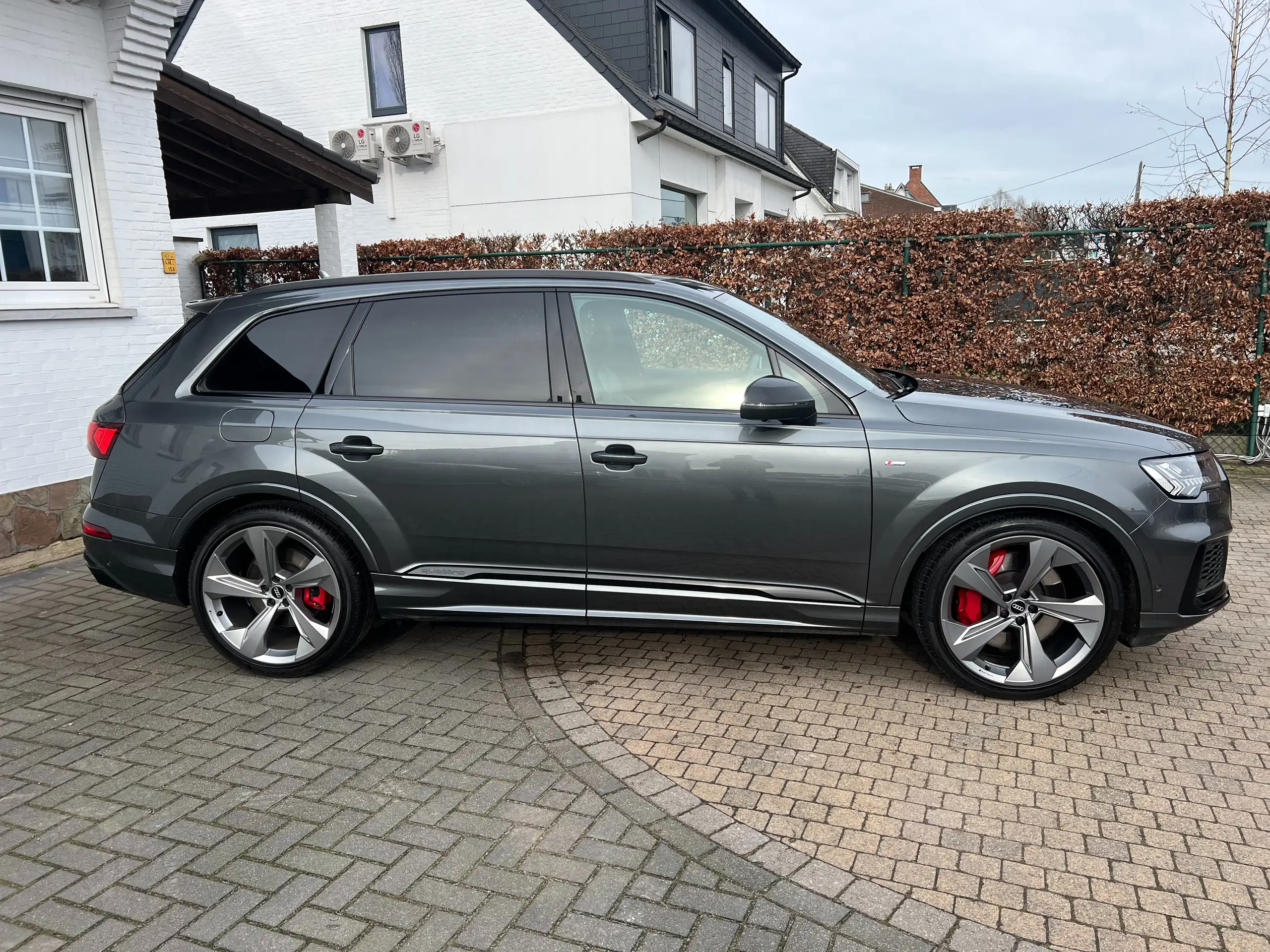 Audi - Q7