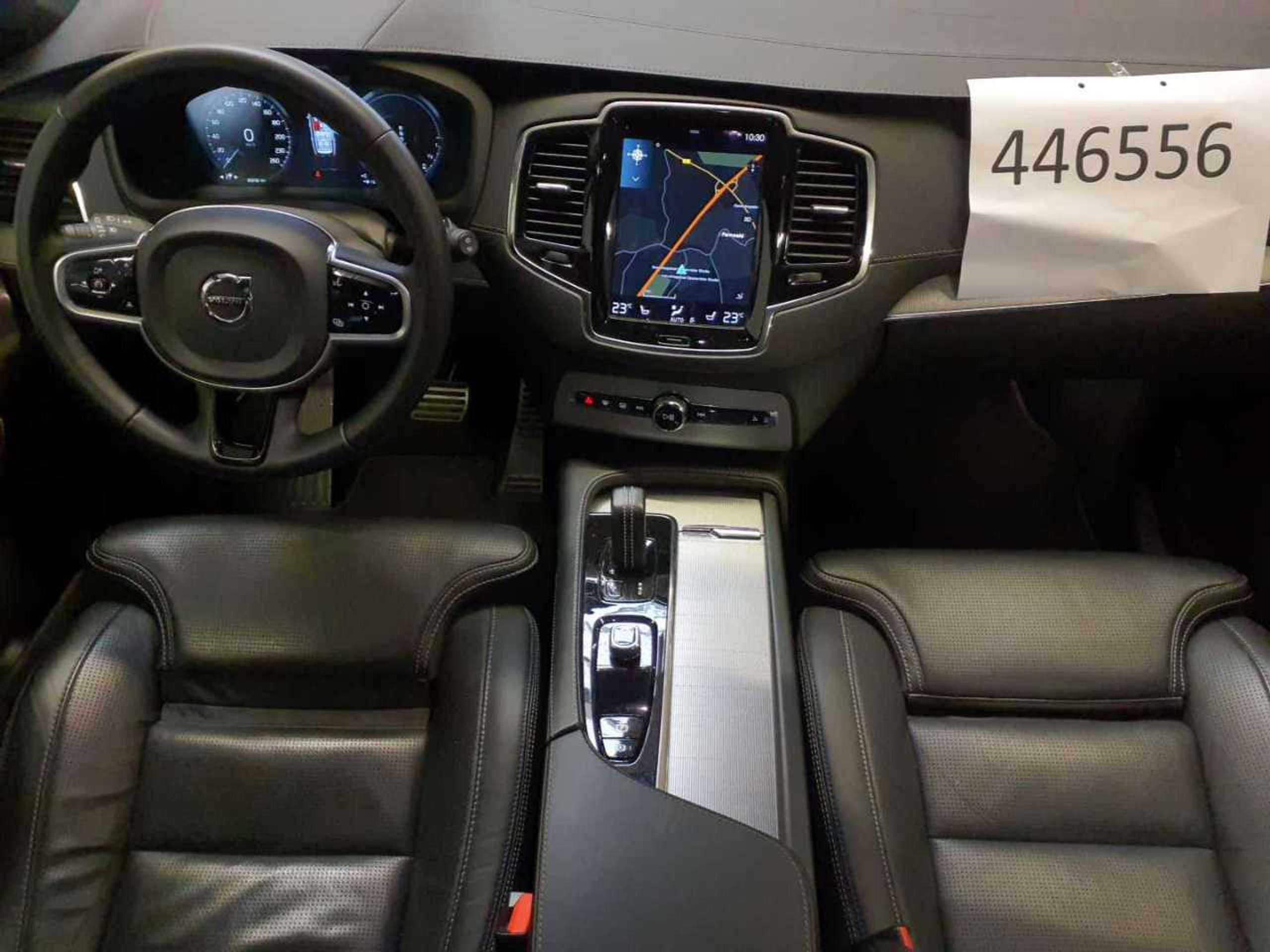 Volvo - XC90