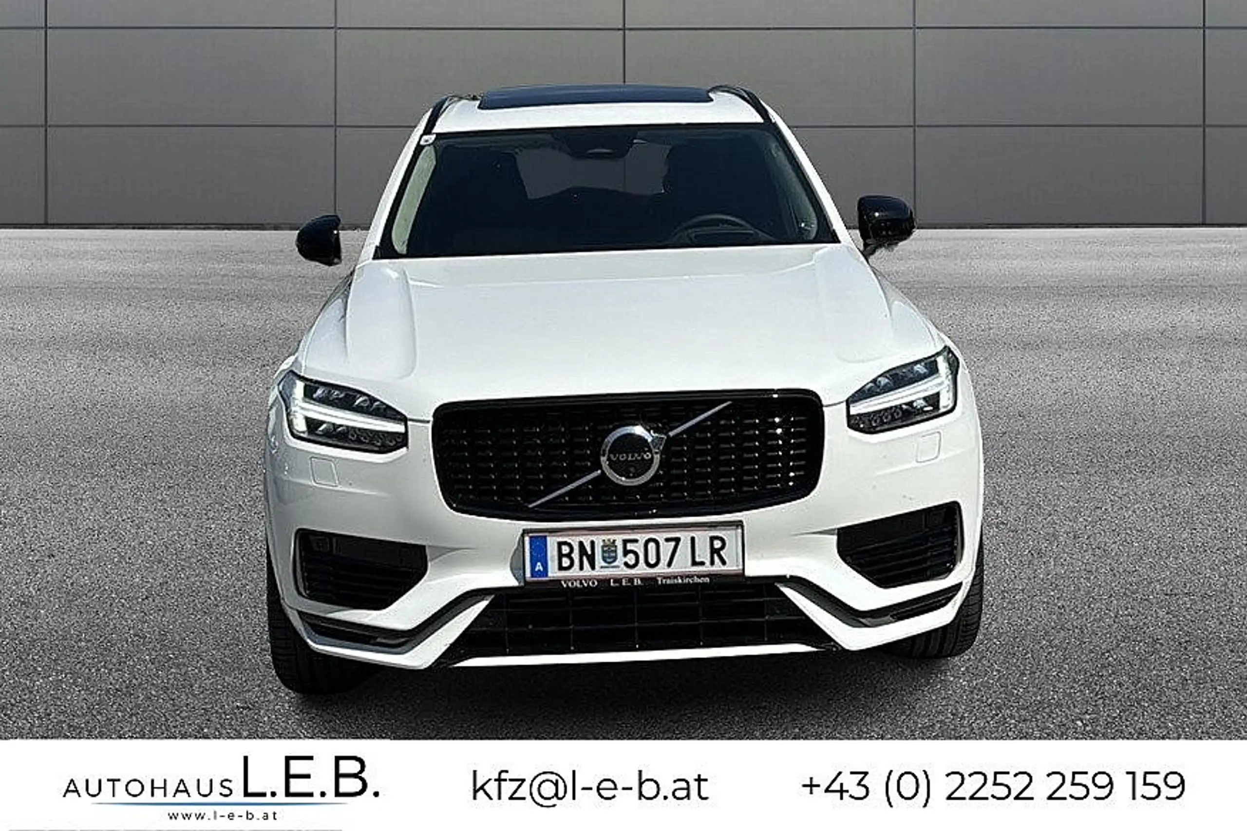 Volvo - XC90