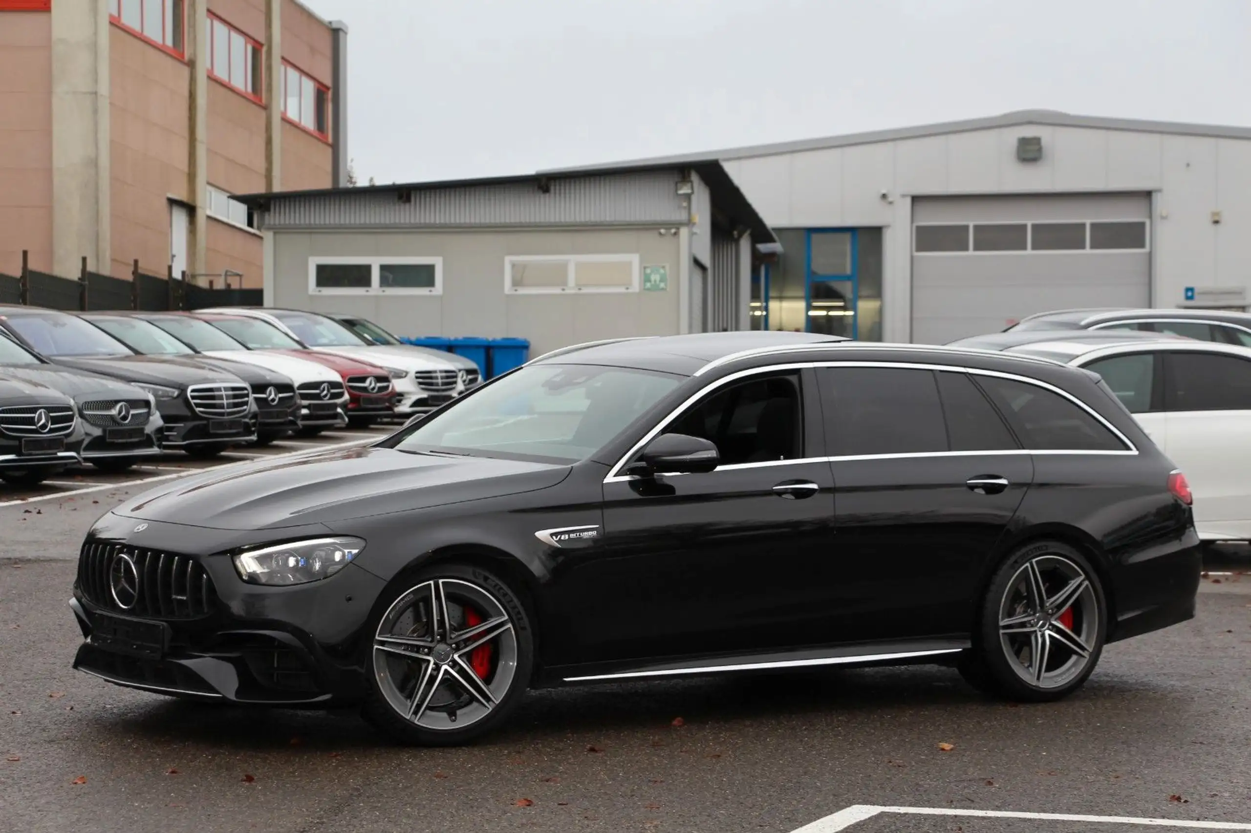 Mercedes-Benz - E 63 AMG