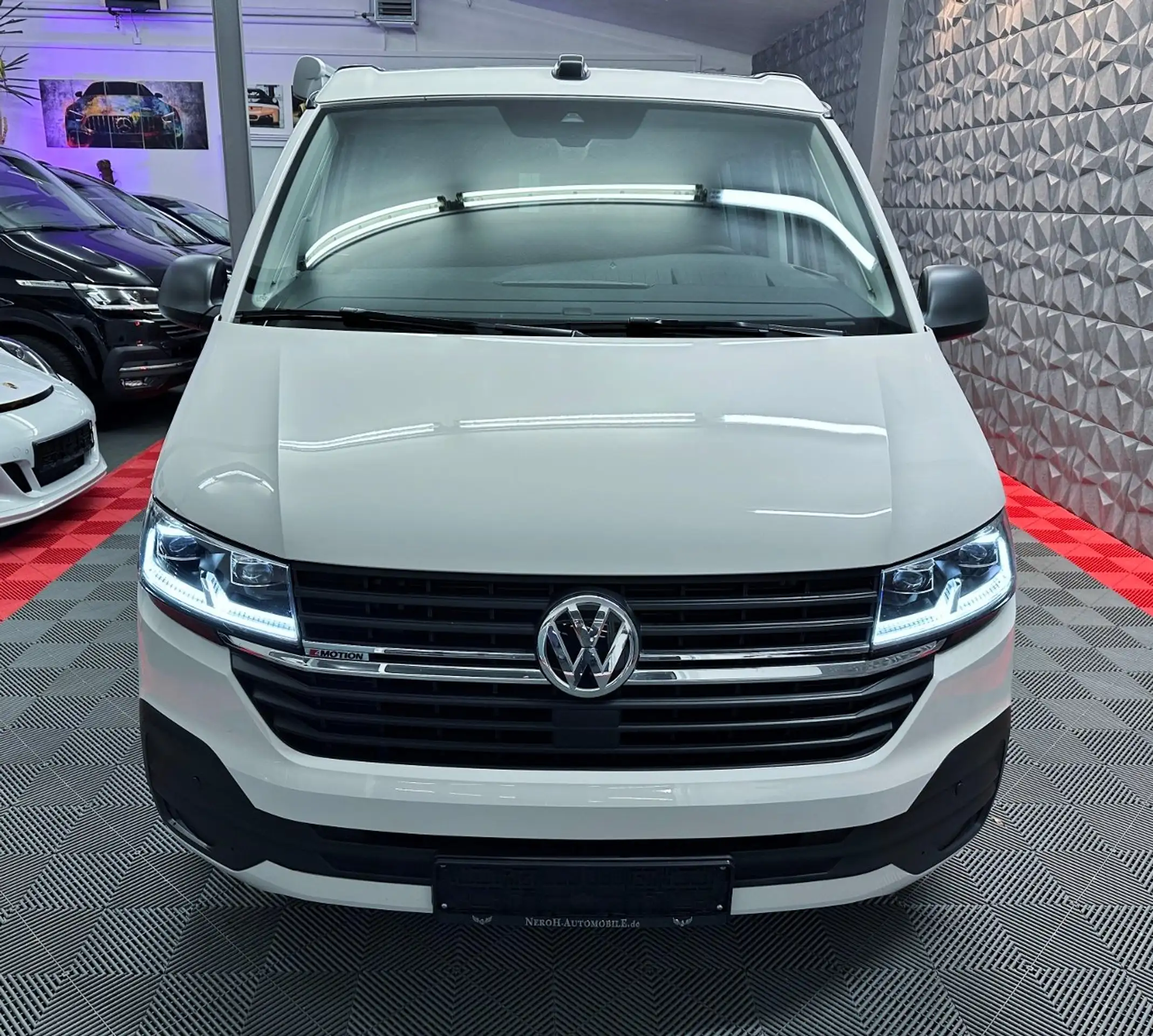 Volkswagen - T6.1 California