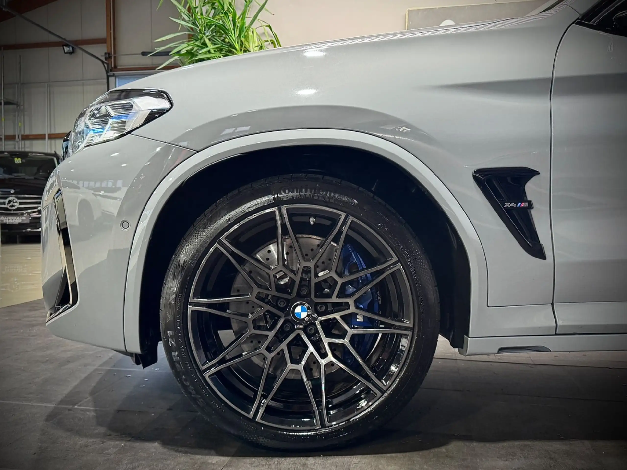 BMW - X4 M