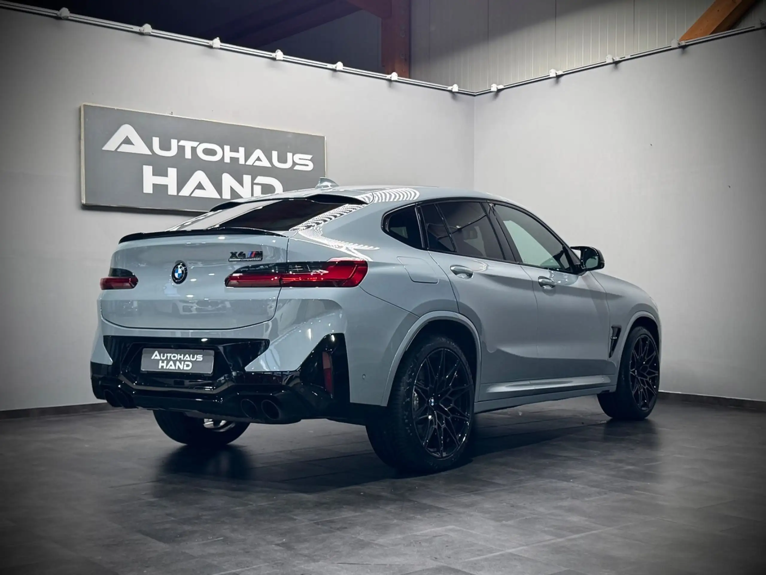 BMW - X4 M