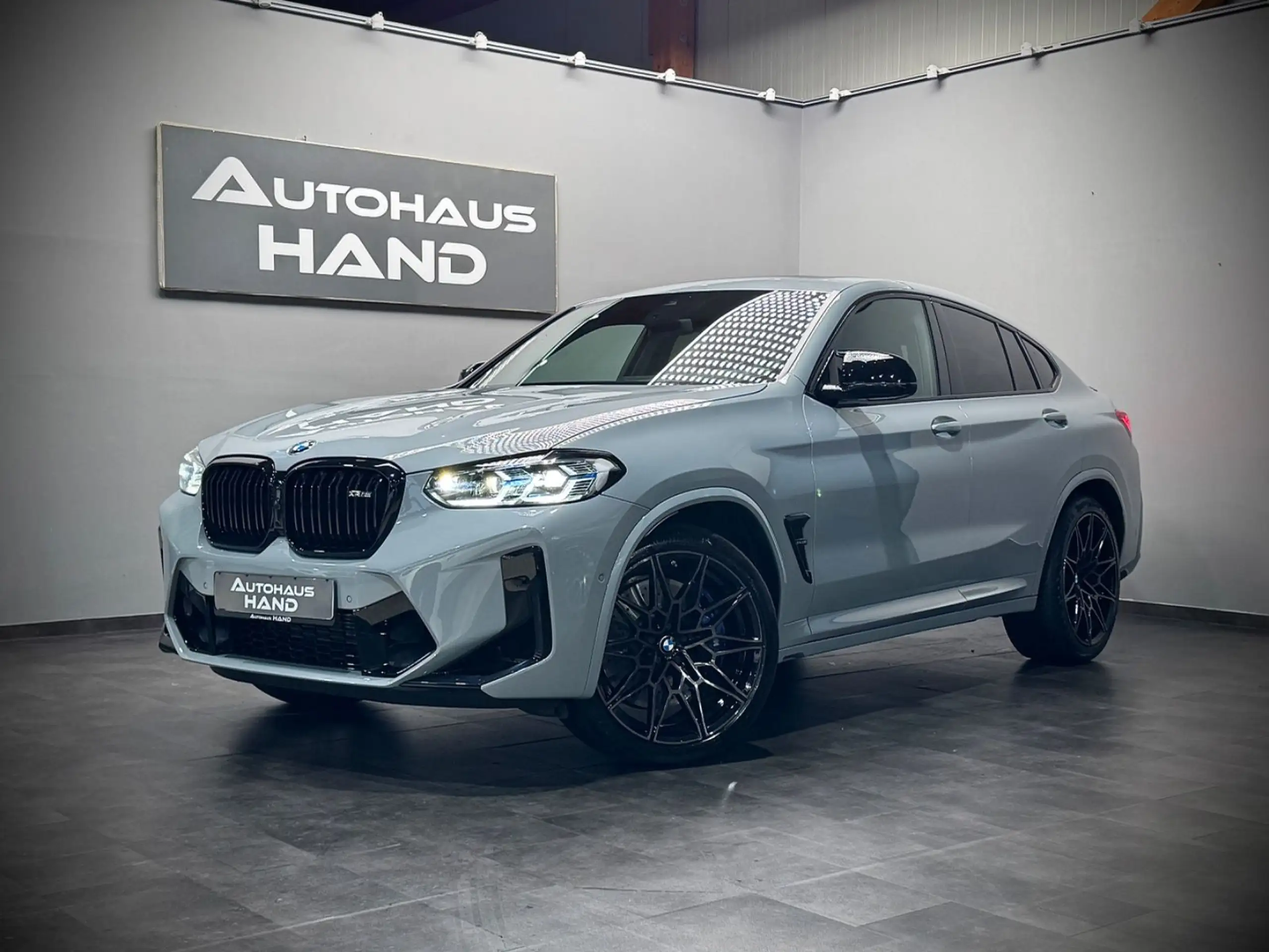 BMW - X4 M