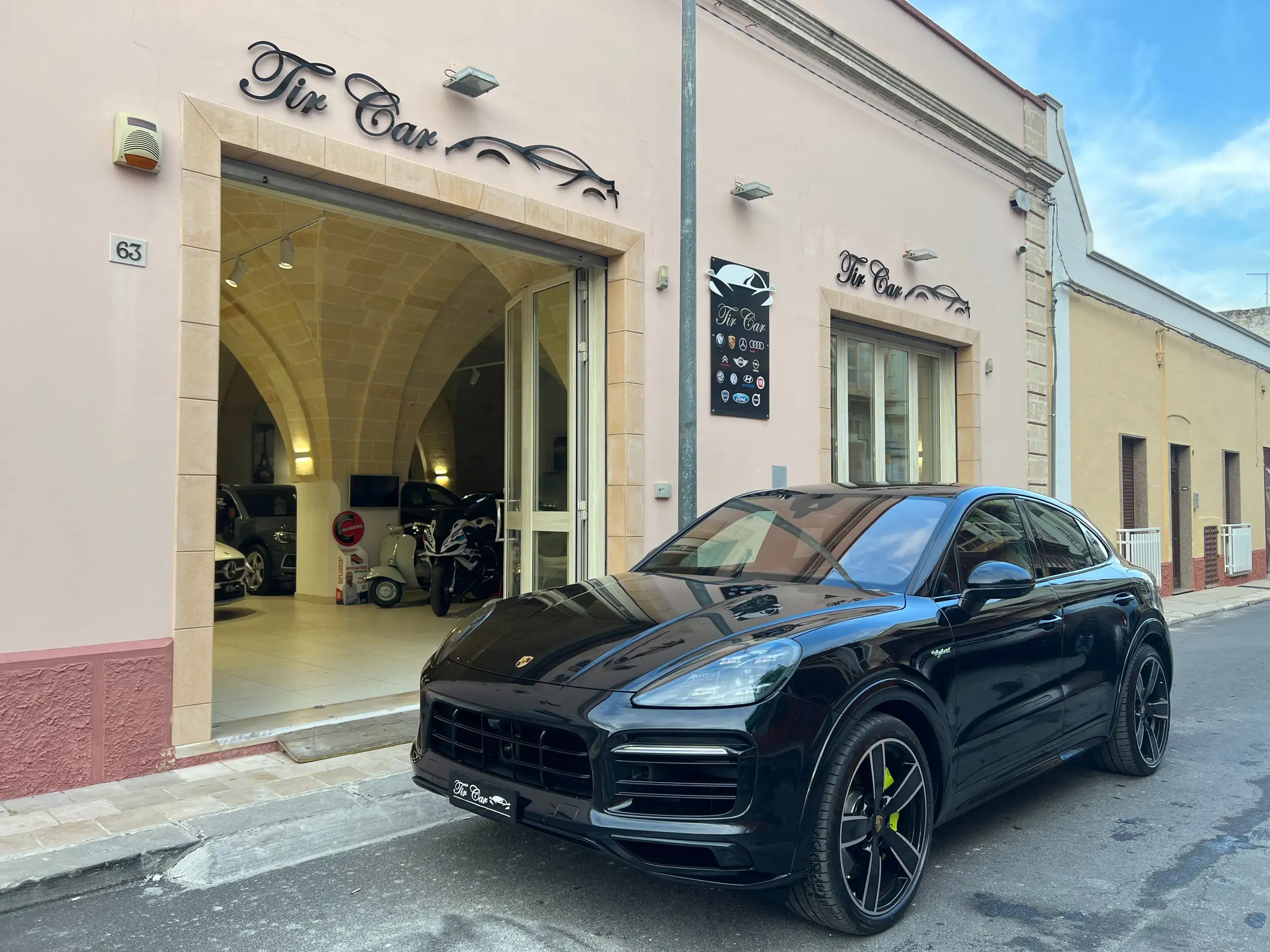 Porsche - Cayenne