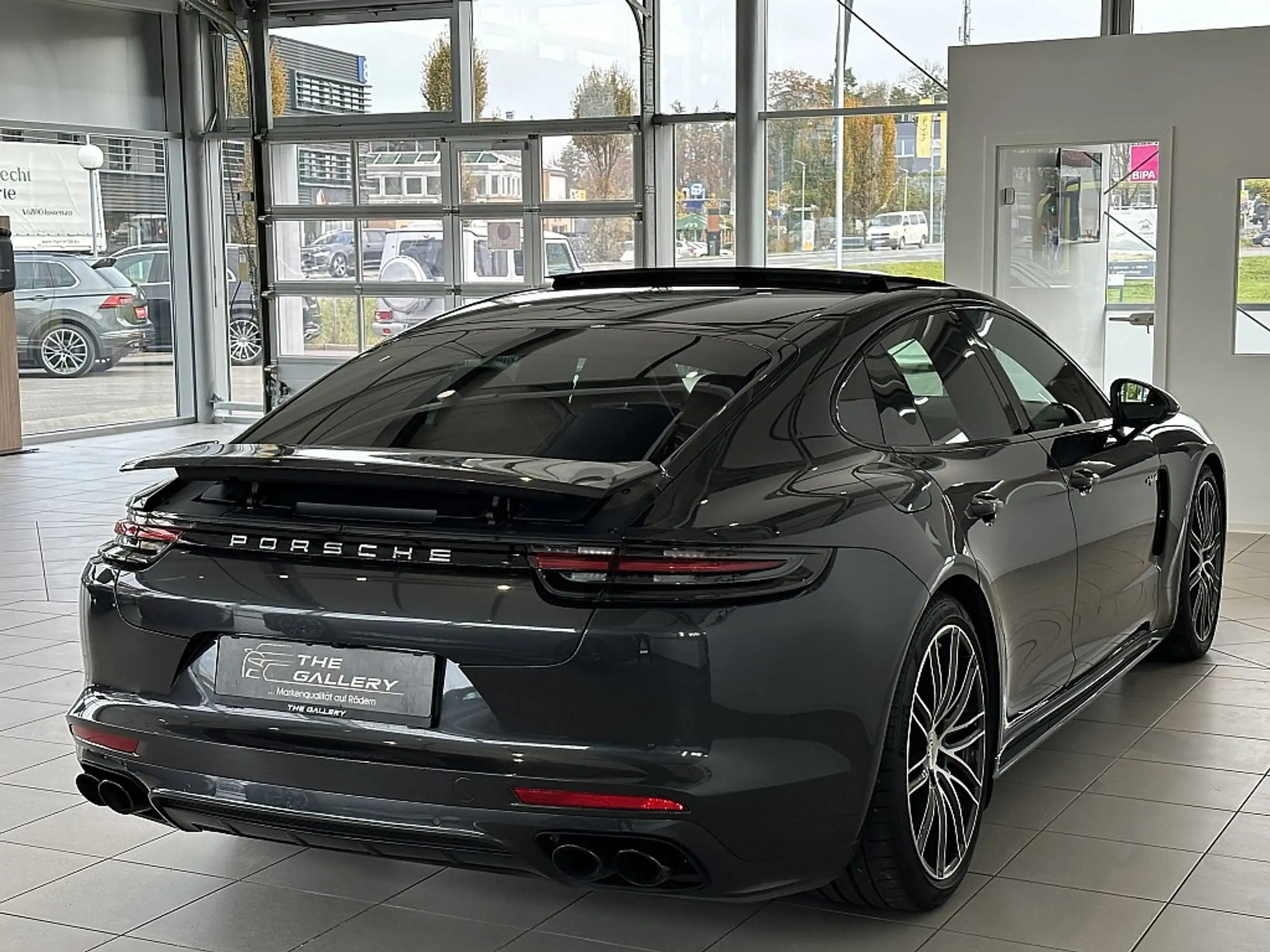 Porsche - Panamera