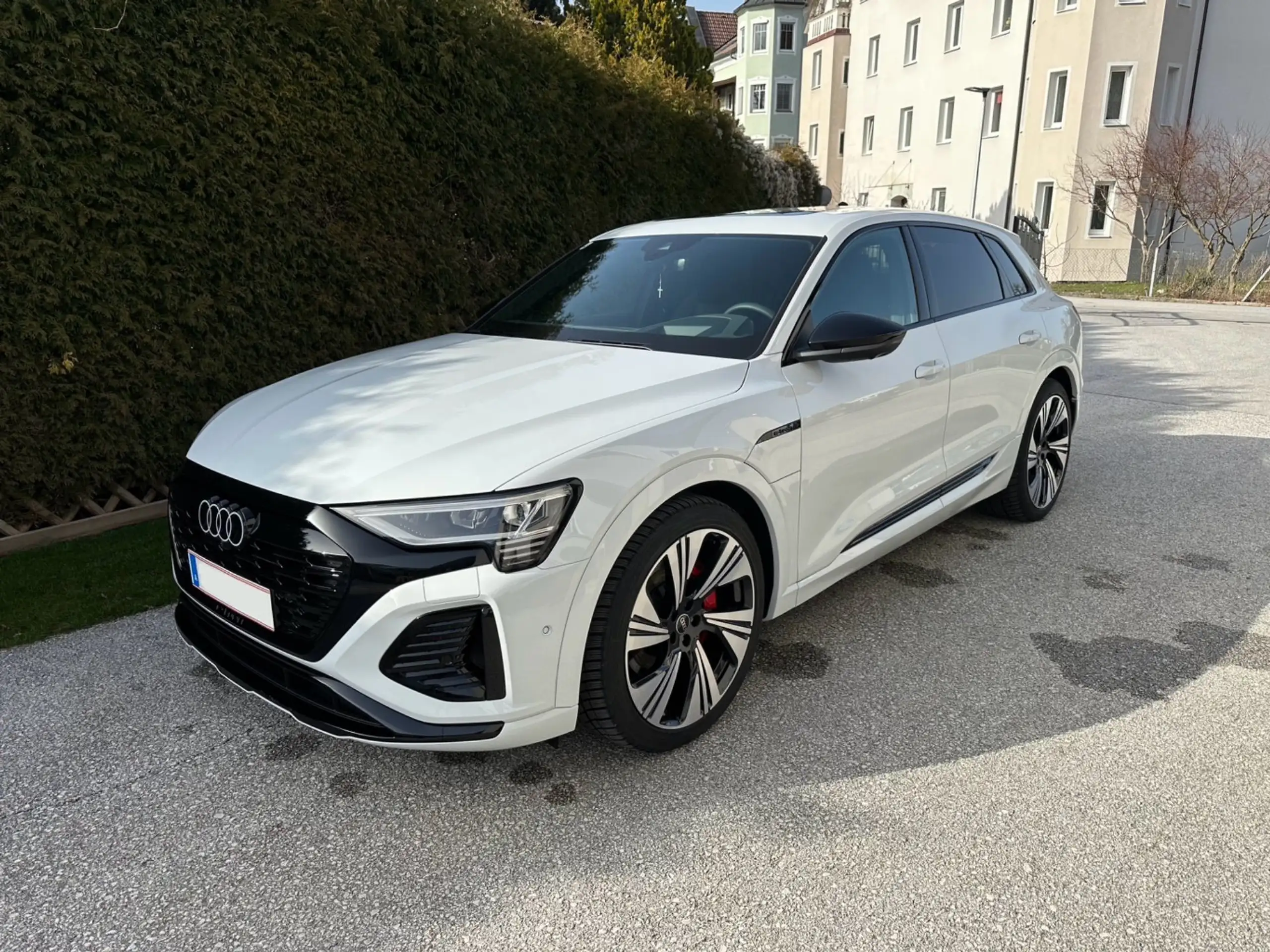 Audi Q8 e-tron 2023