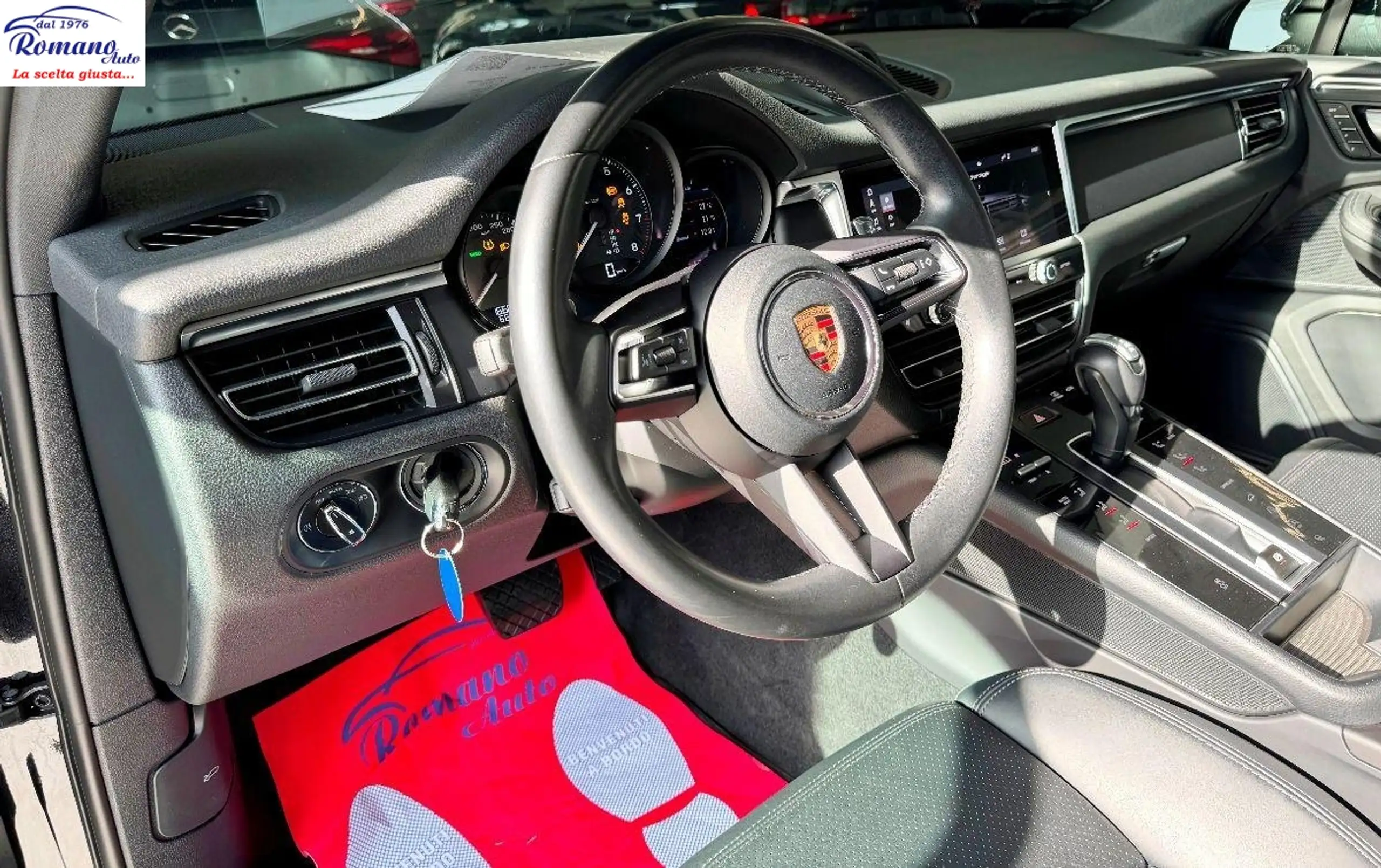 Porsche - Macan