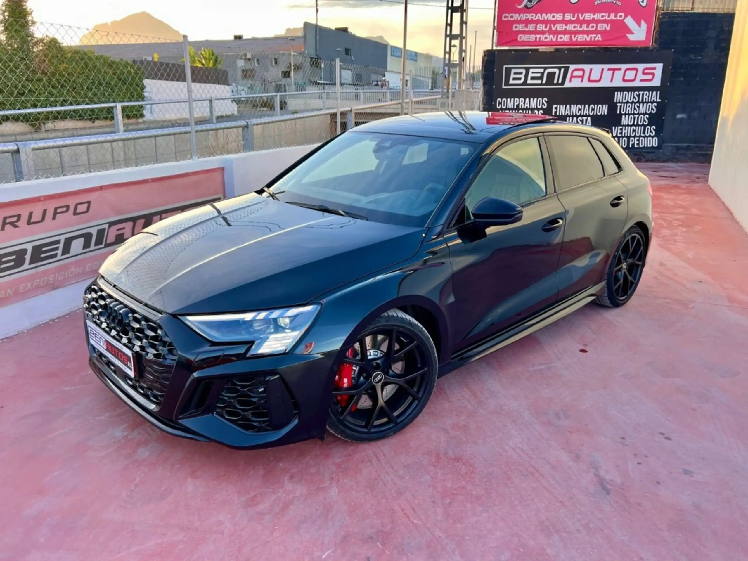 Audi - RS3