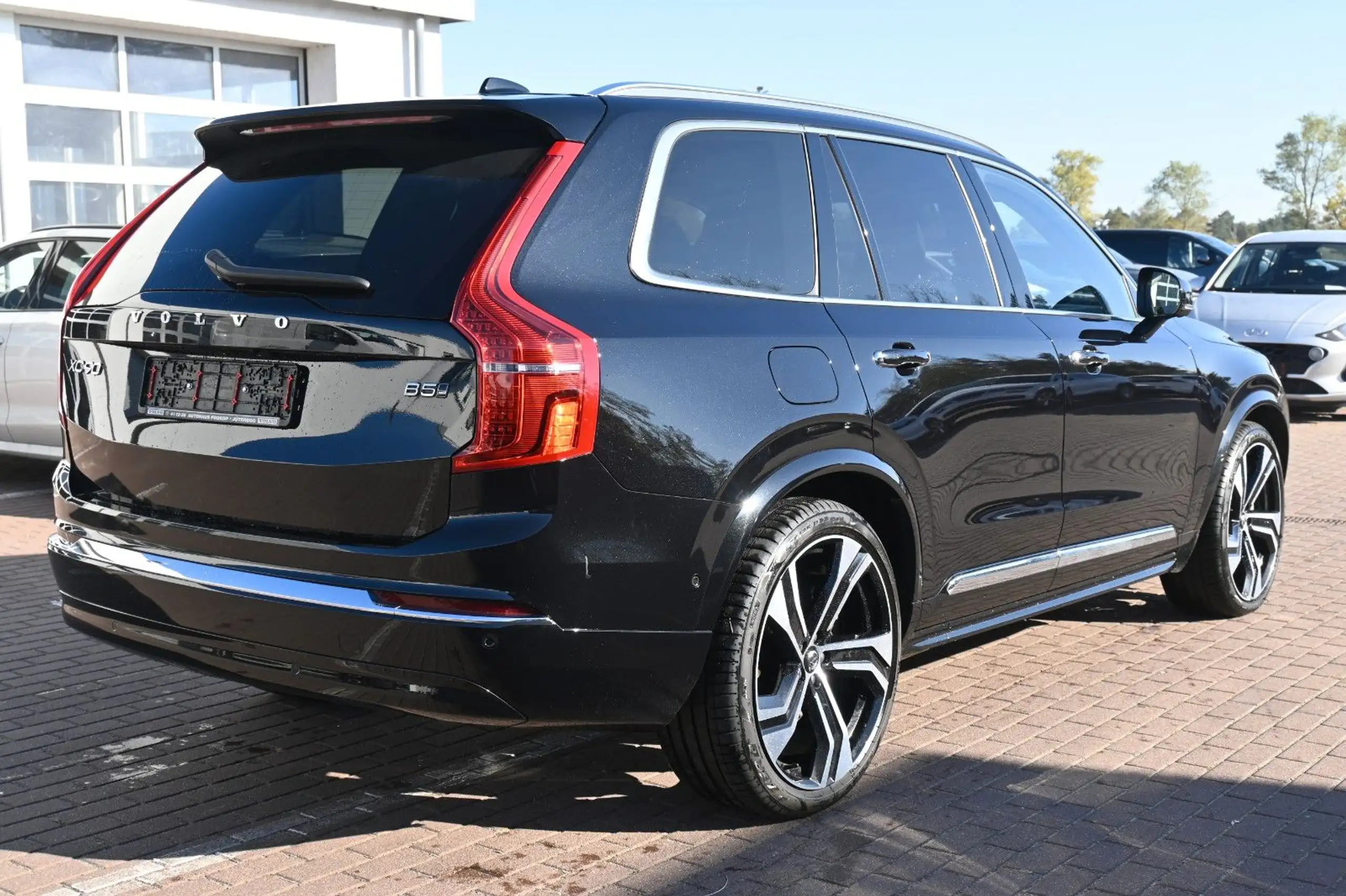 Volvo - XC90