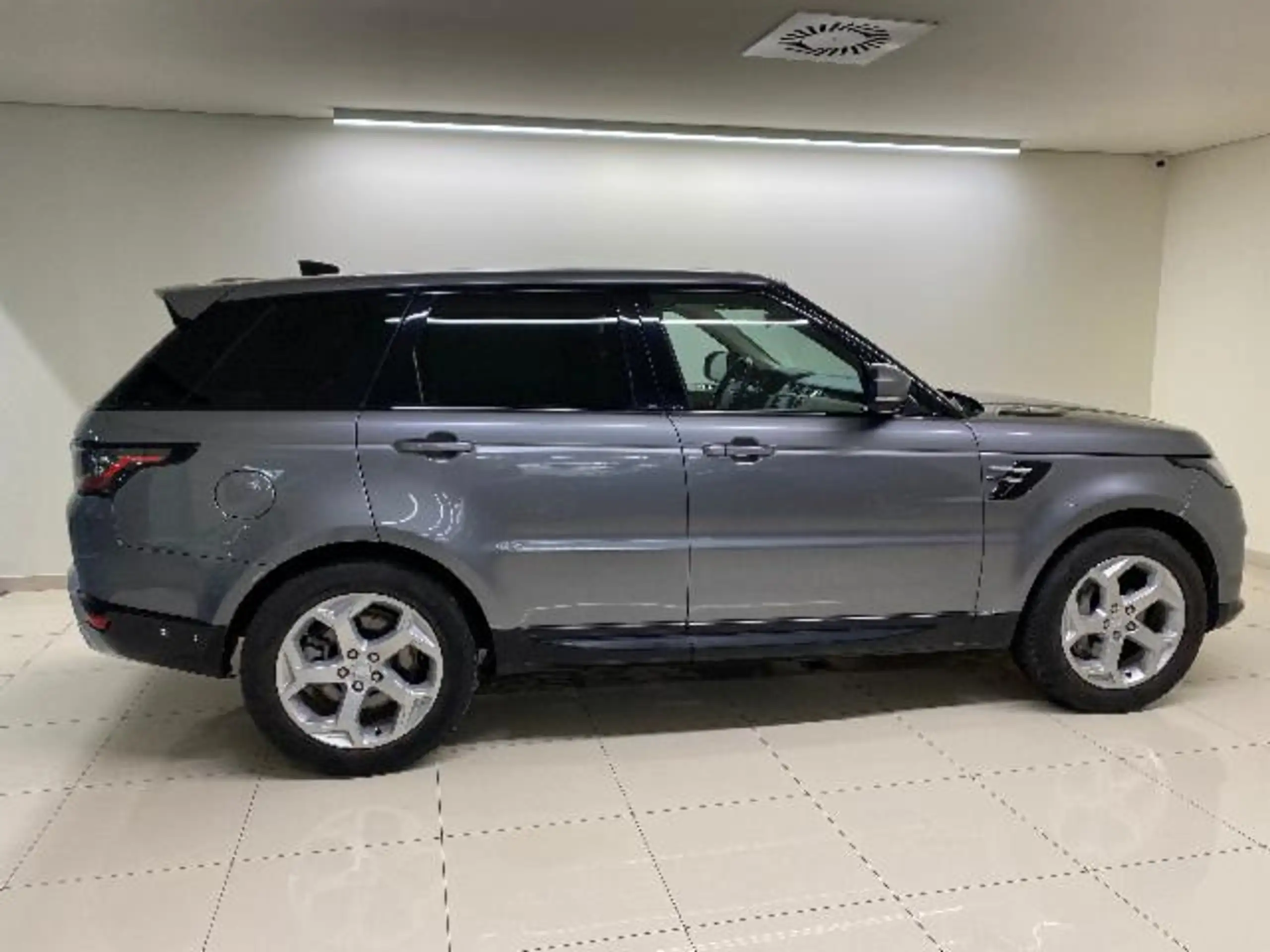 Land Rover - Range Rover Sport