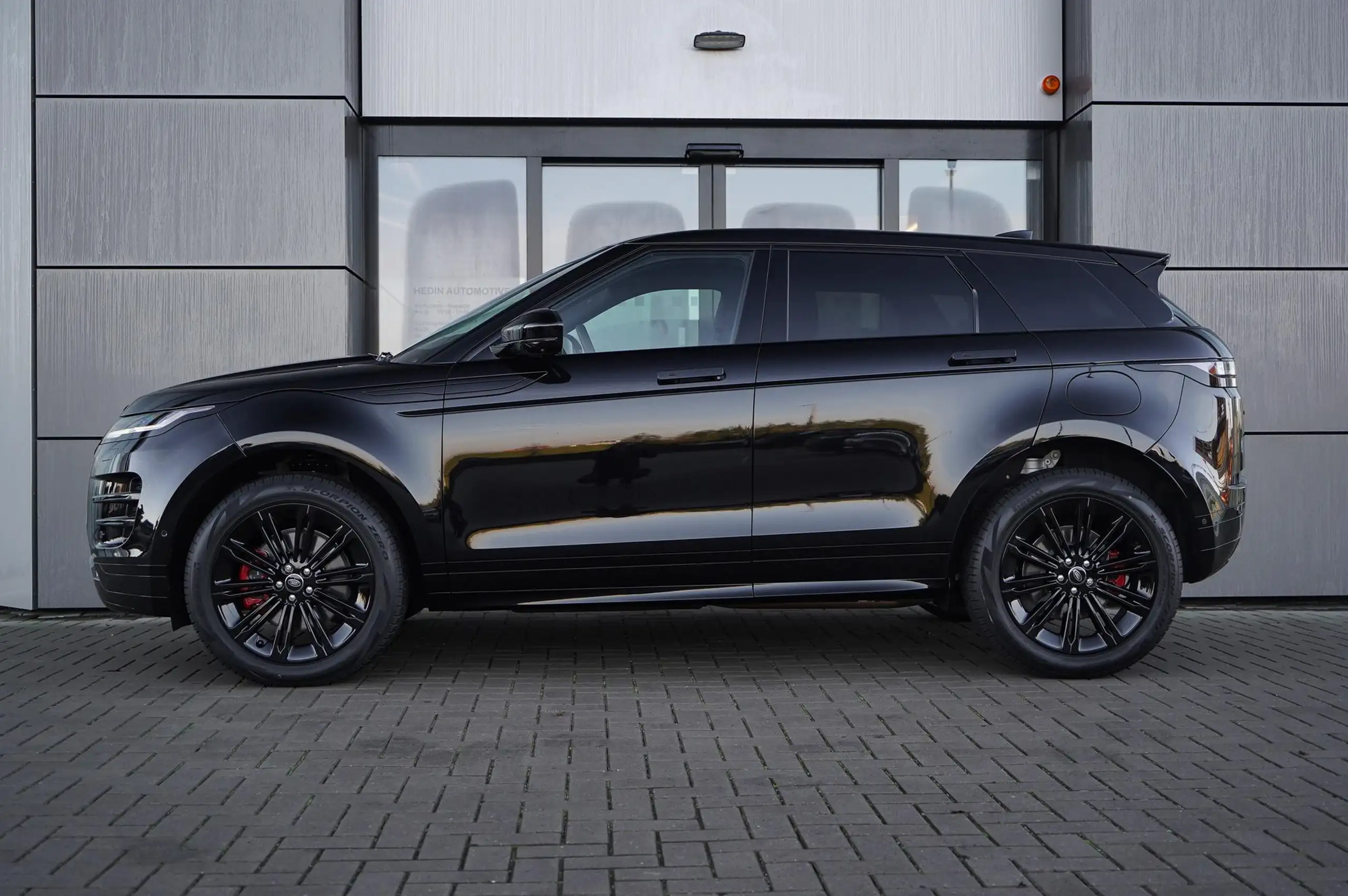 Land Rover - Range Rover Evoque