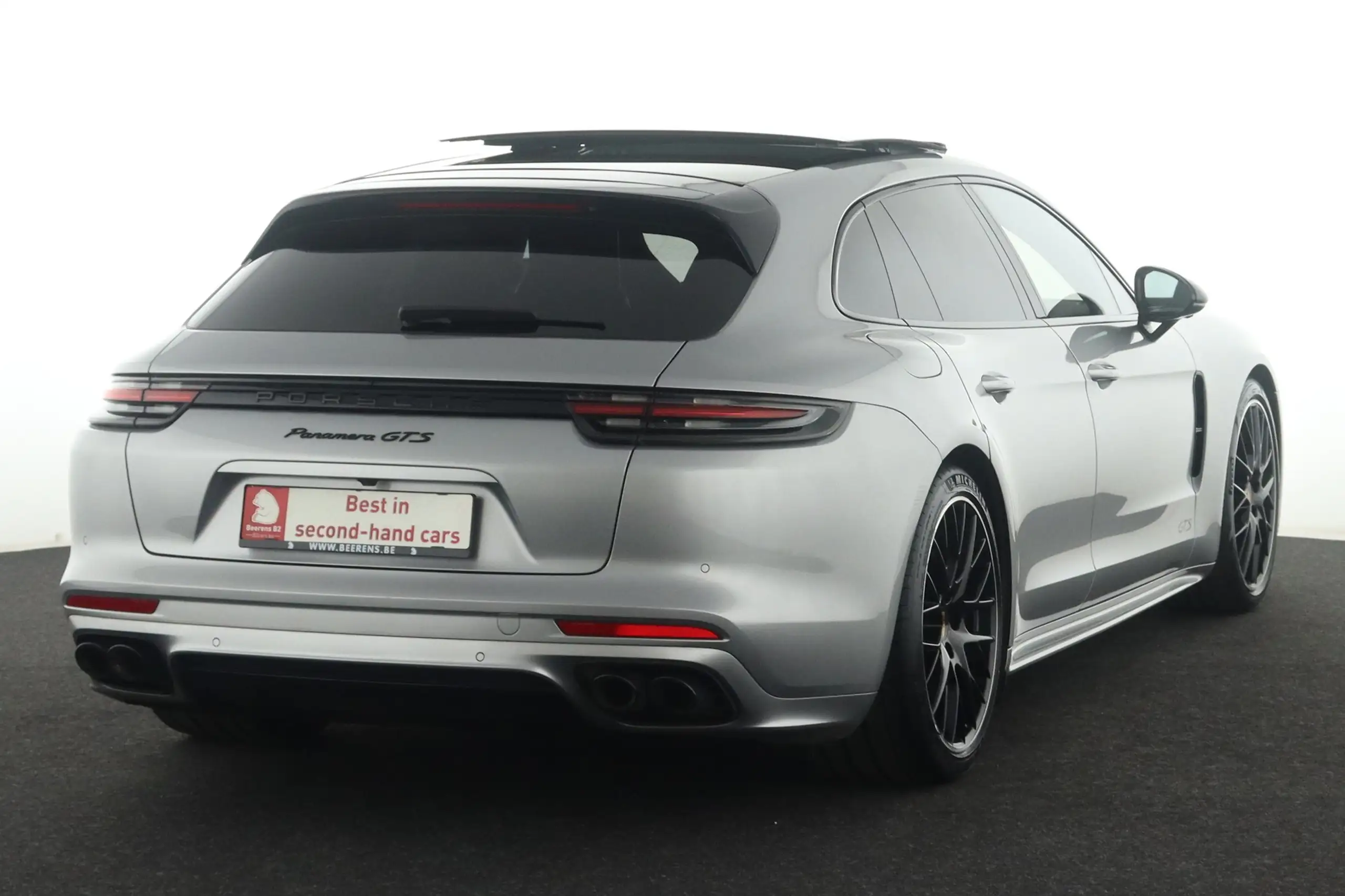 Porsche - Panamera