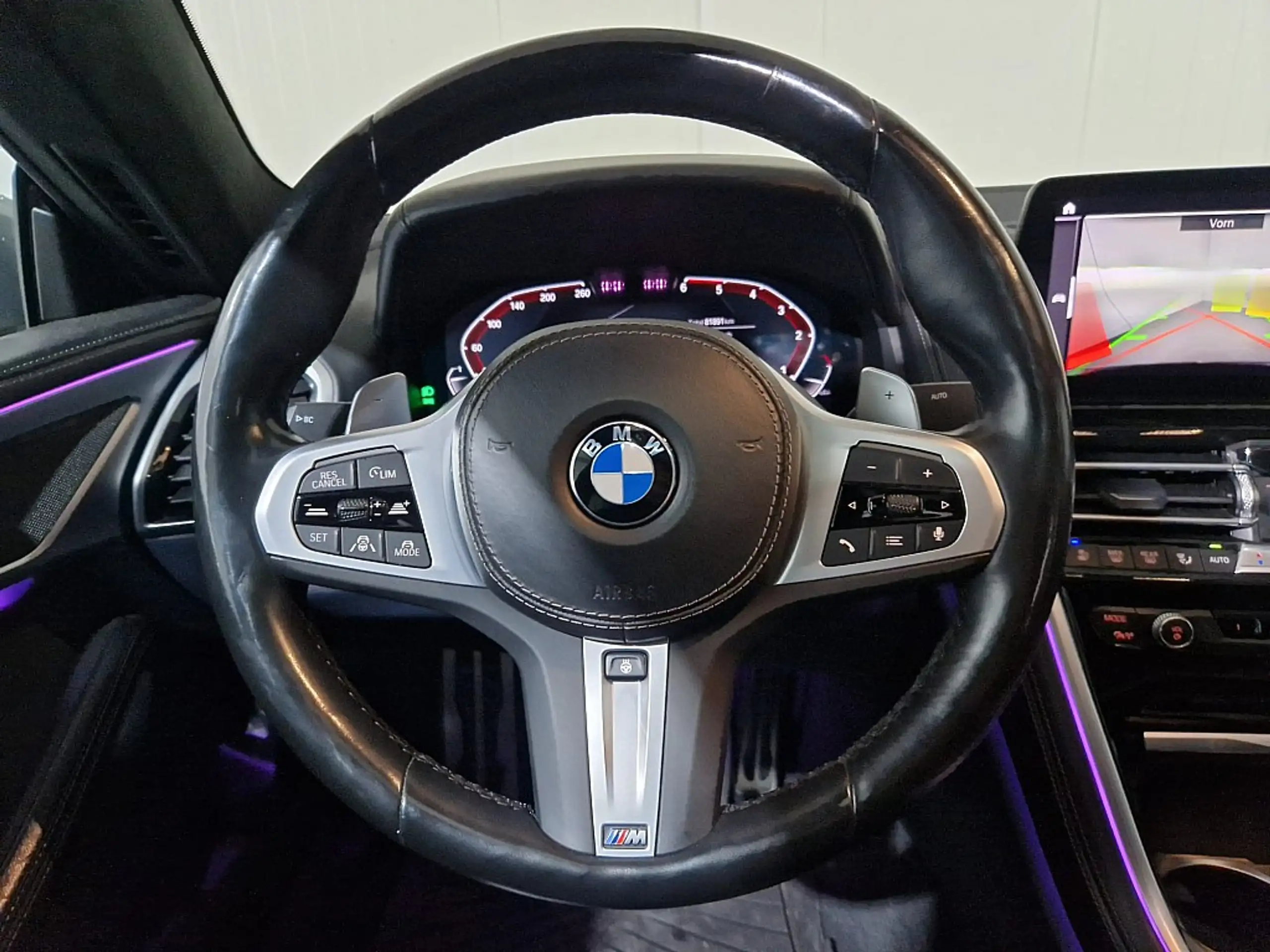 BMW - 840