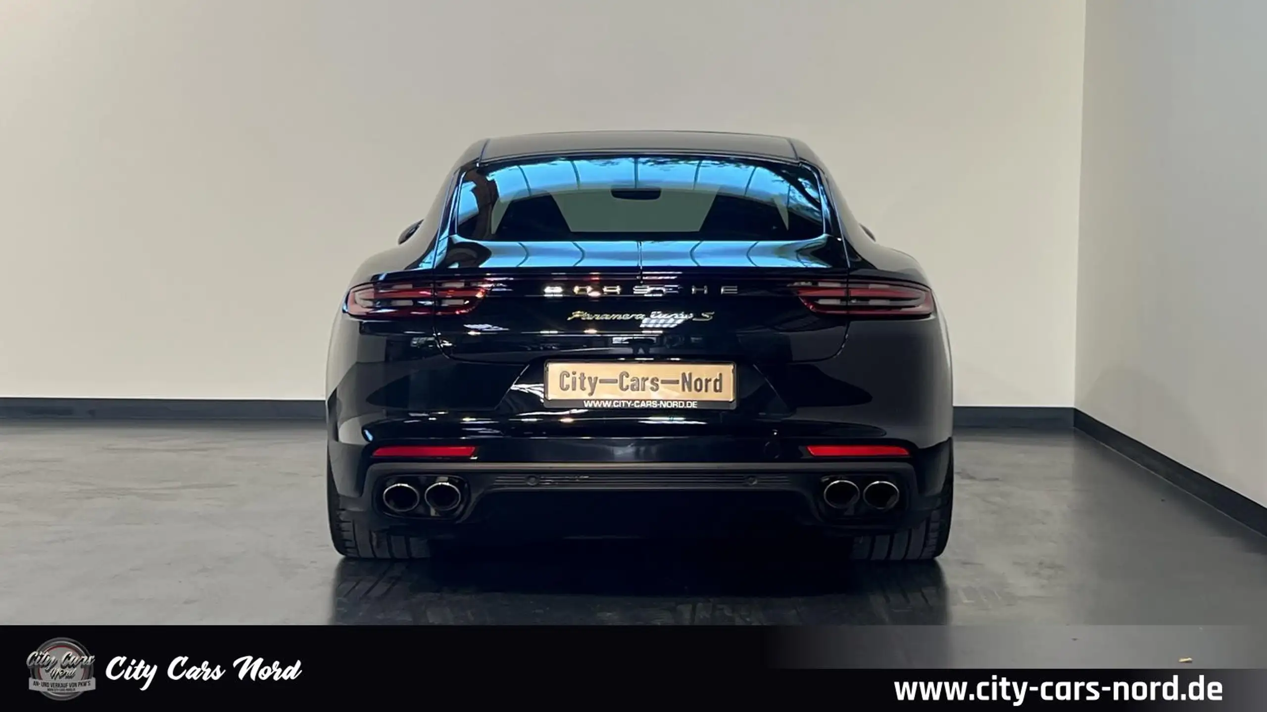 Porsche - Panamera