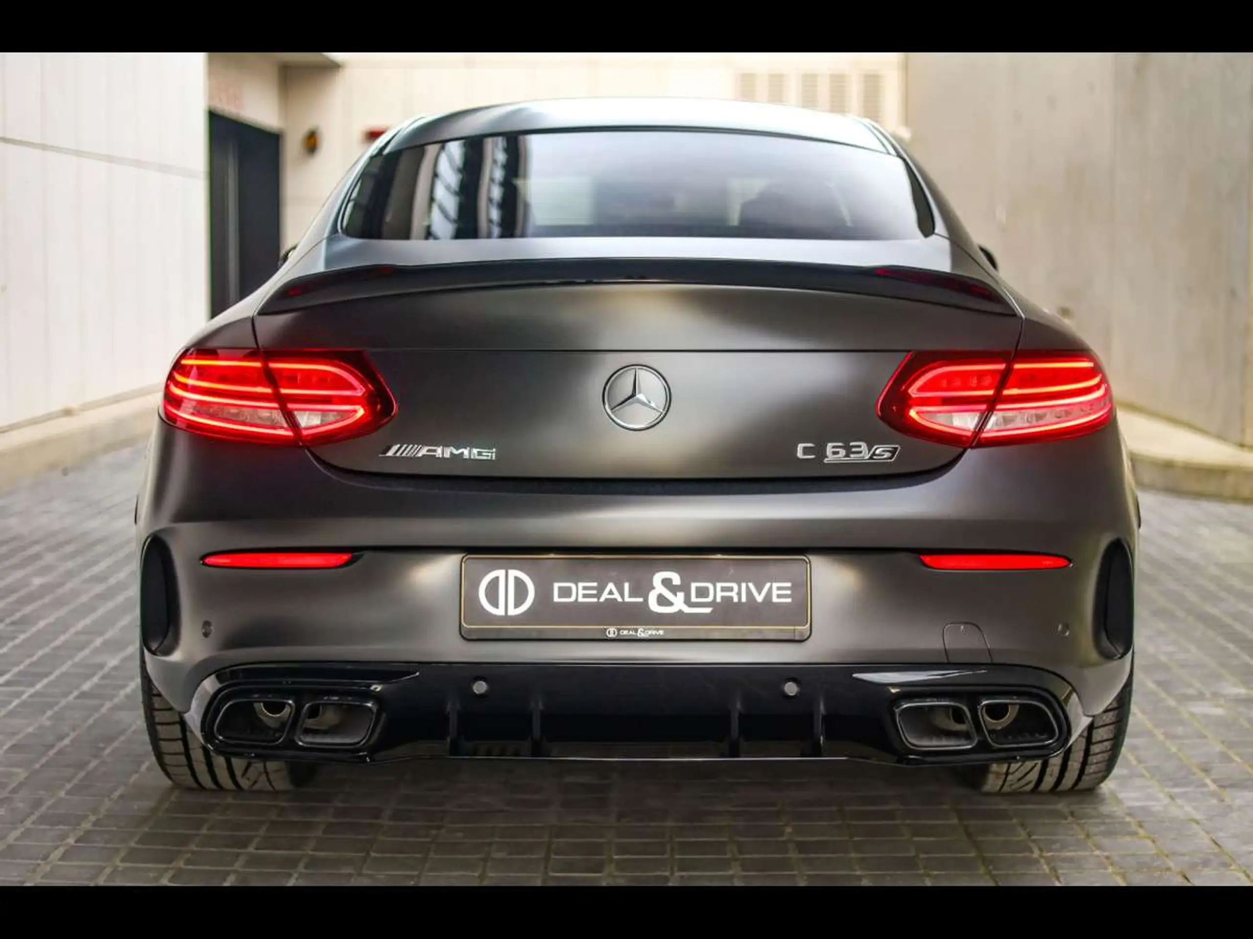 Mercedes-Benz - C 63 AMG