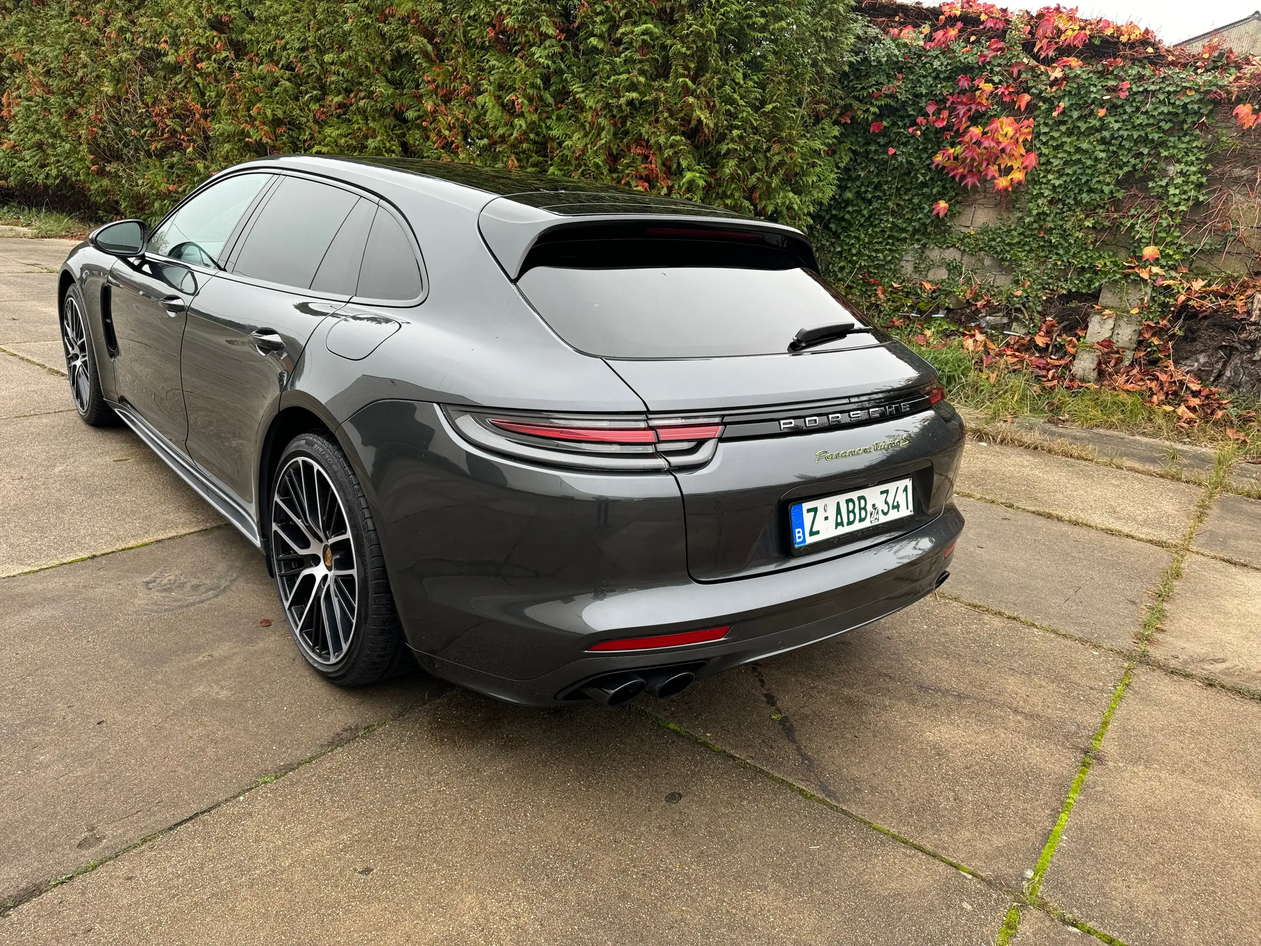 Porsche - Panamera