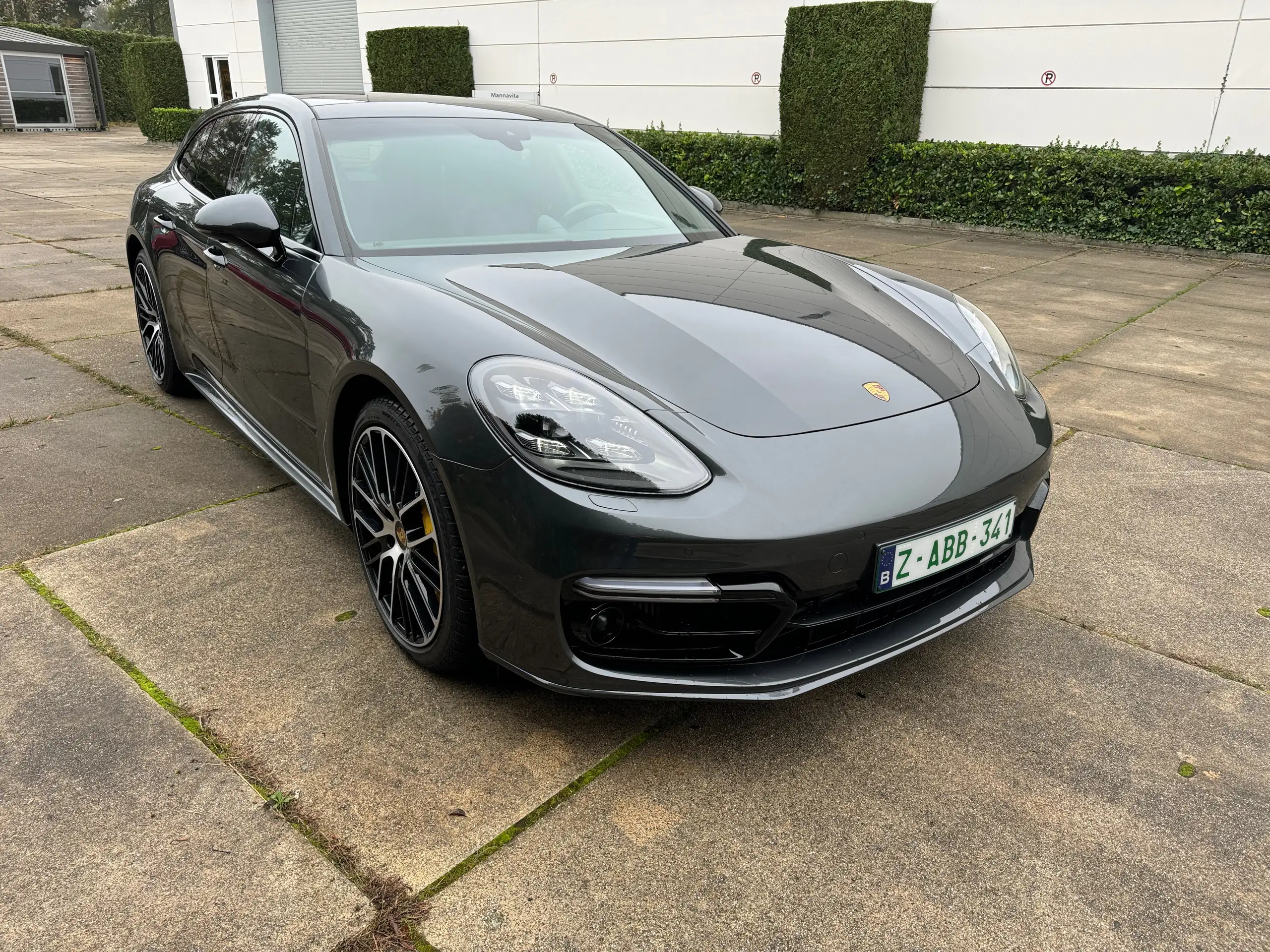 Porsche - Panamera