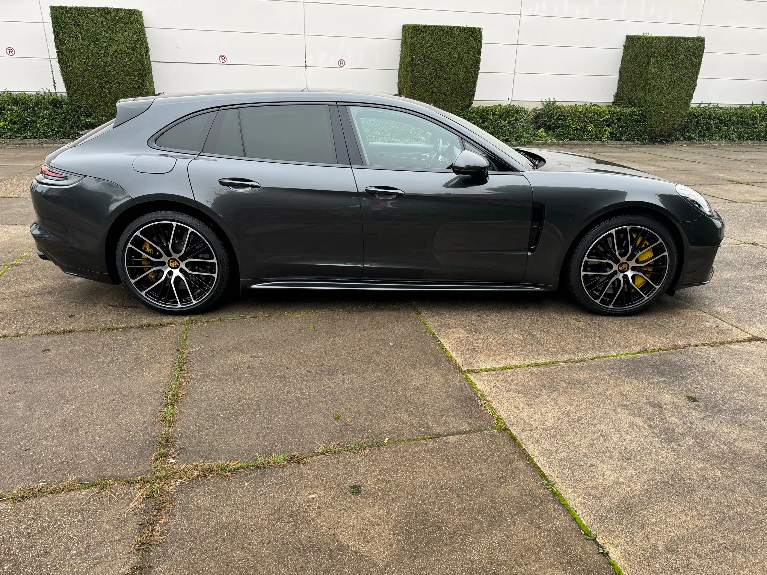 Porsche - Panamera