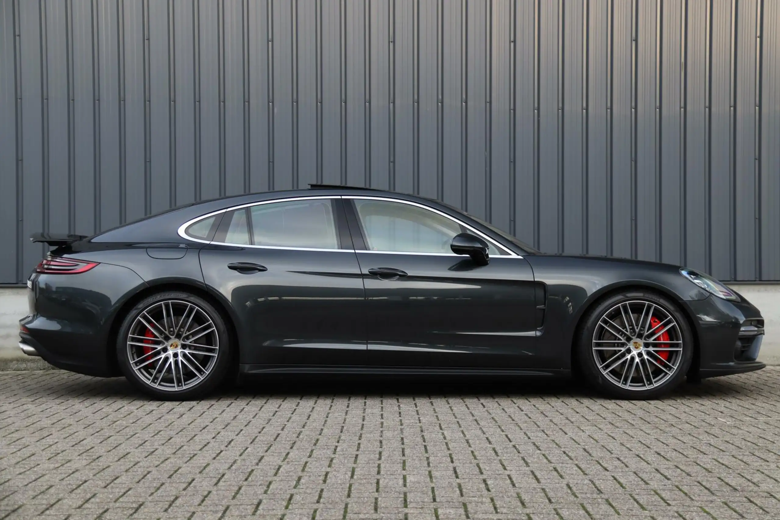 Porsche - Panamera