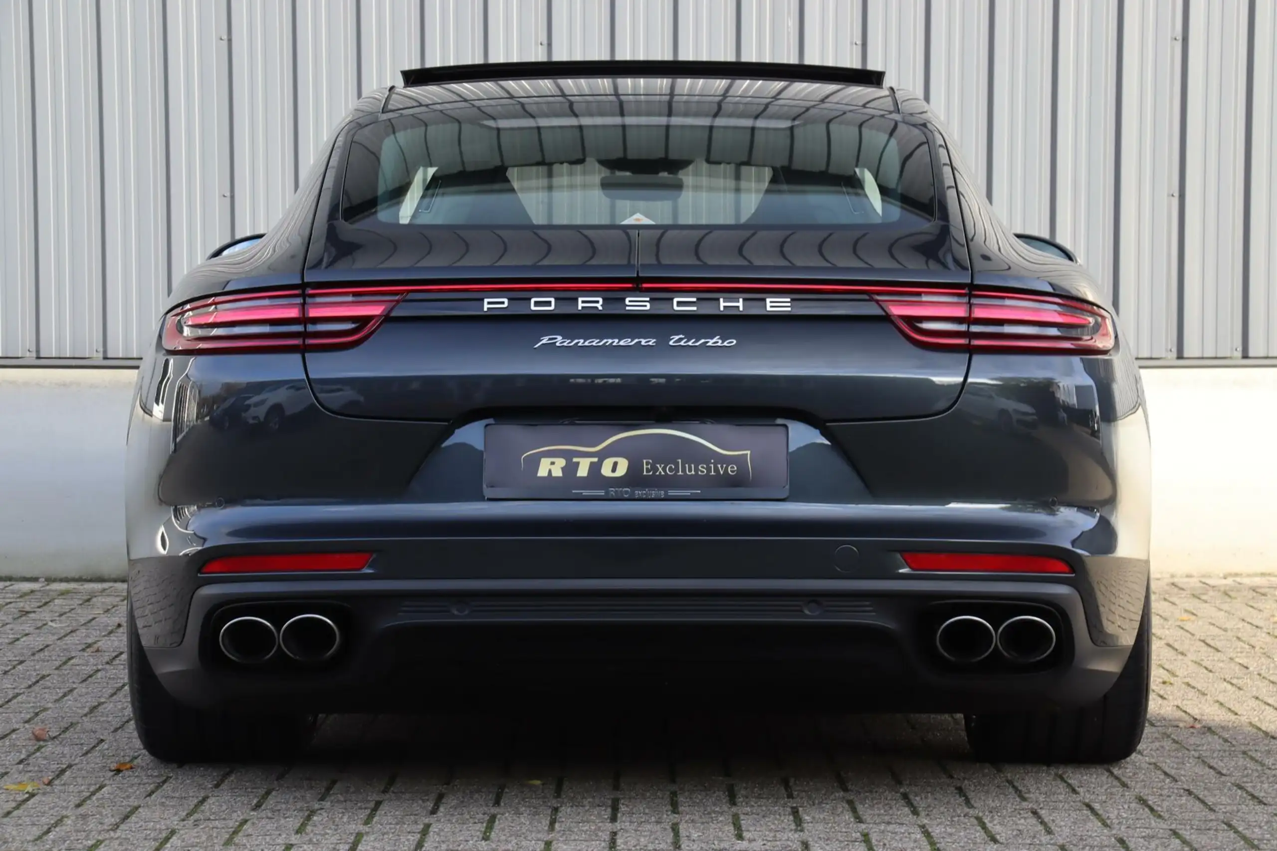 Porsche - Panamera