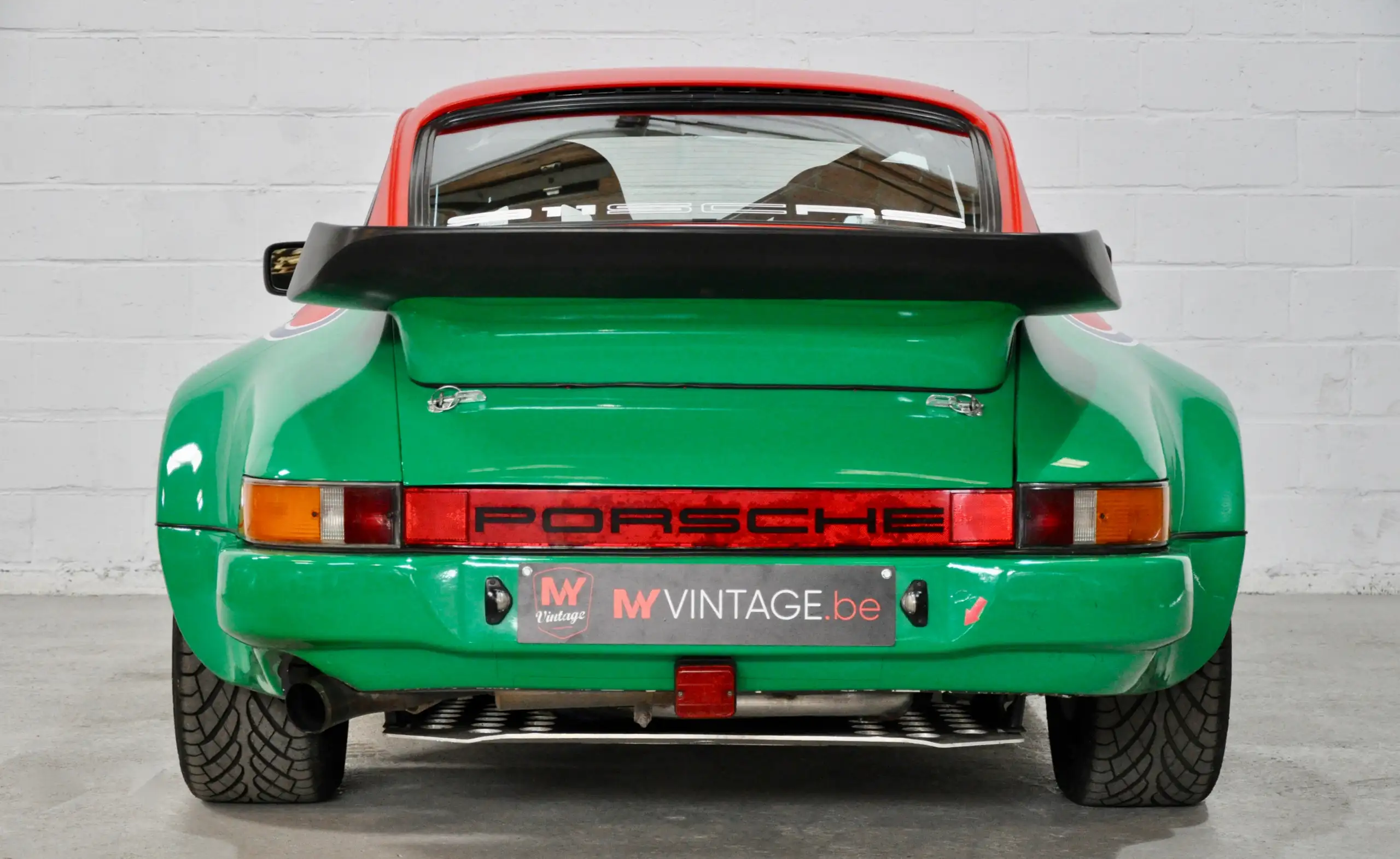 Porsche - 911