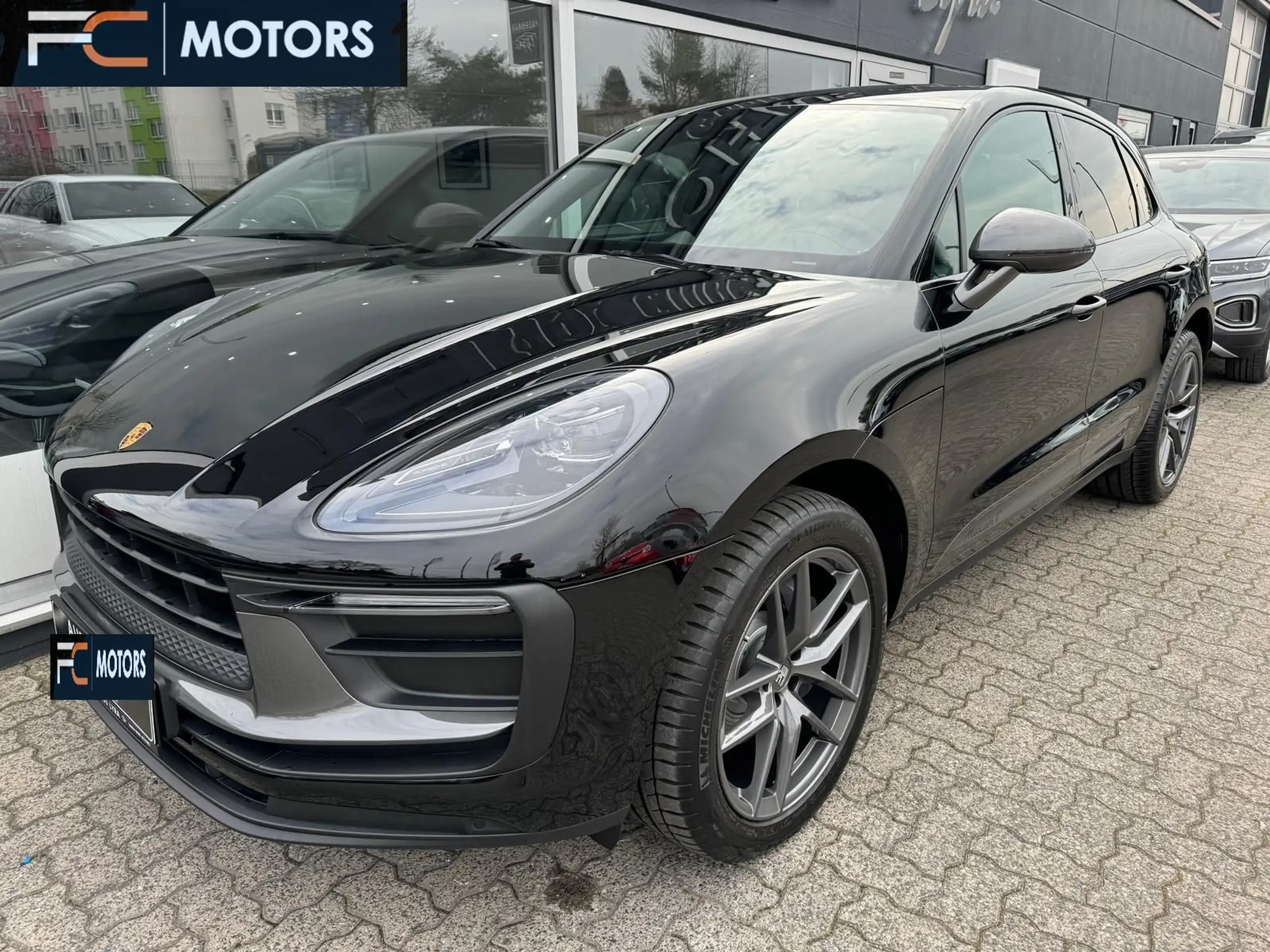 Porsche - Macan