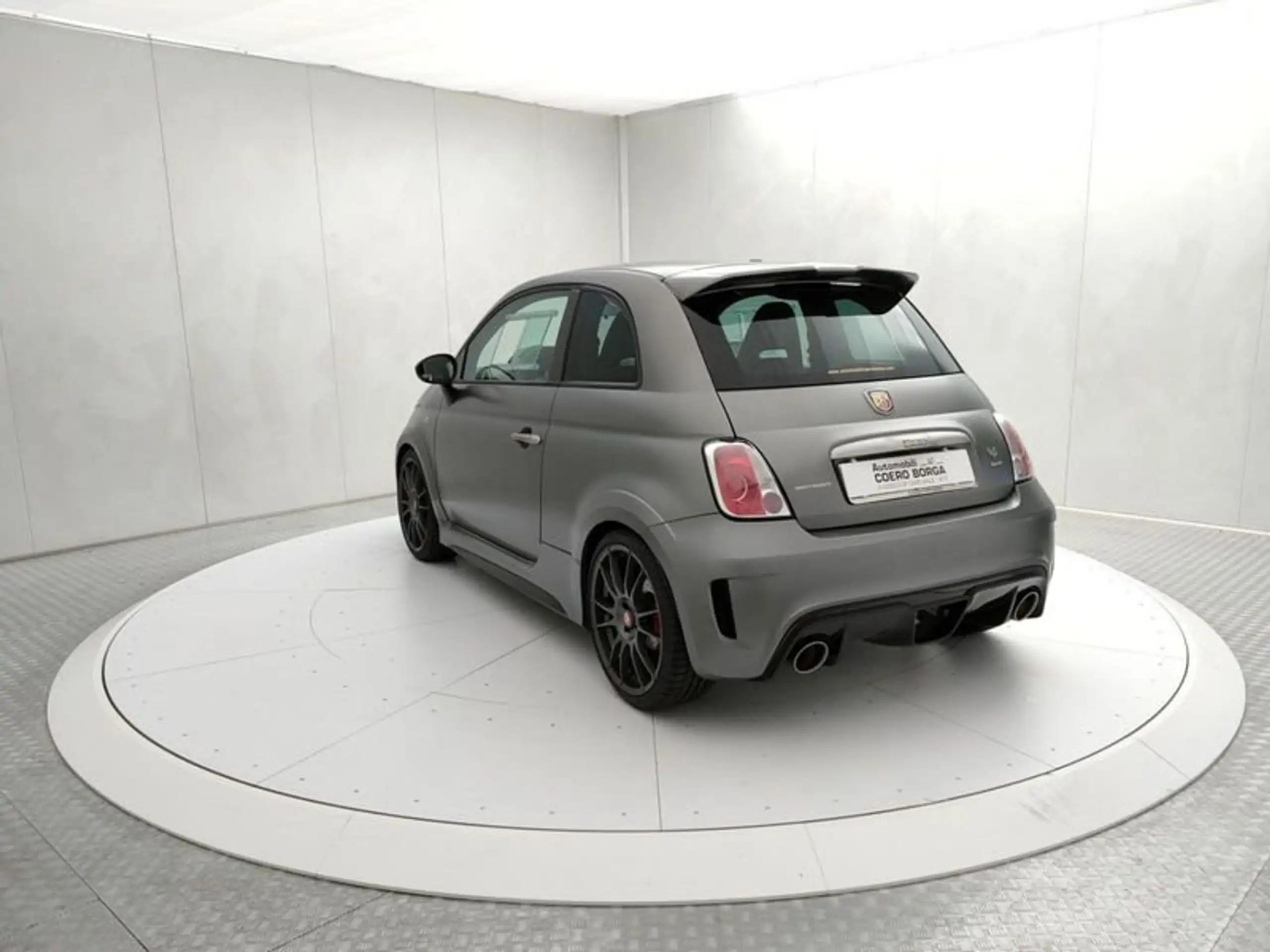 Abarth - 695