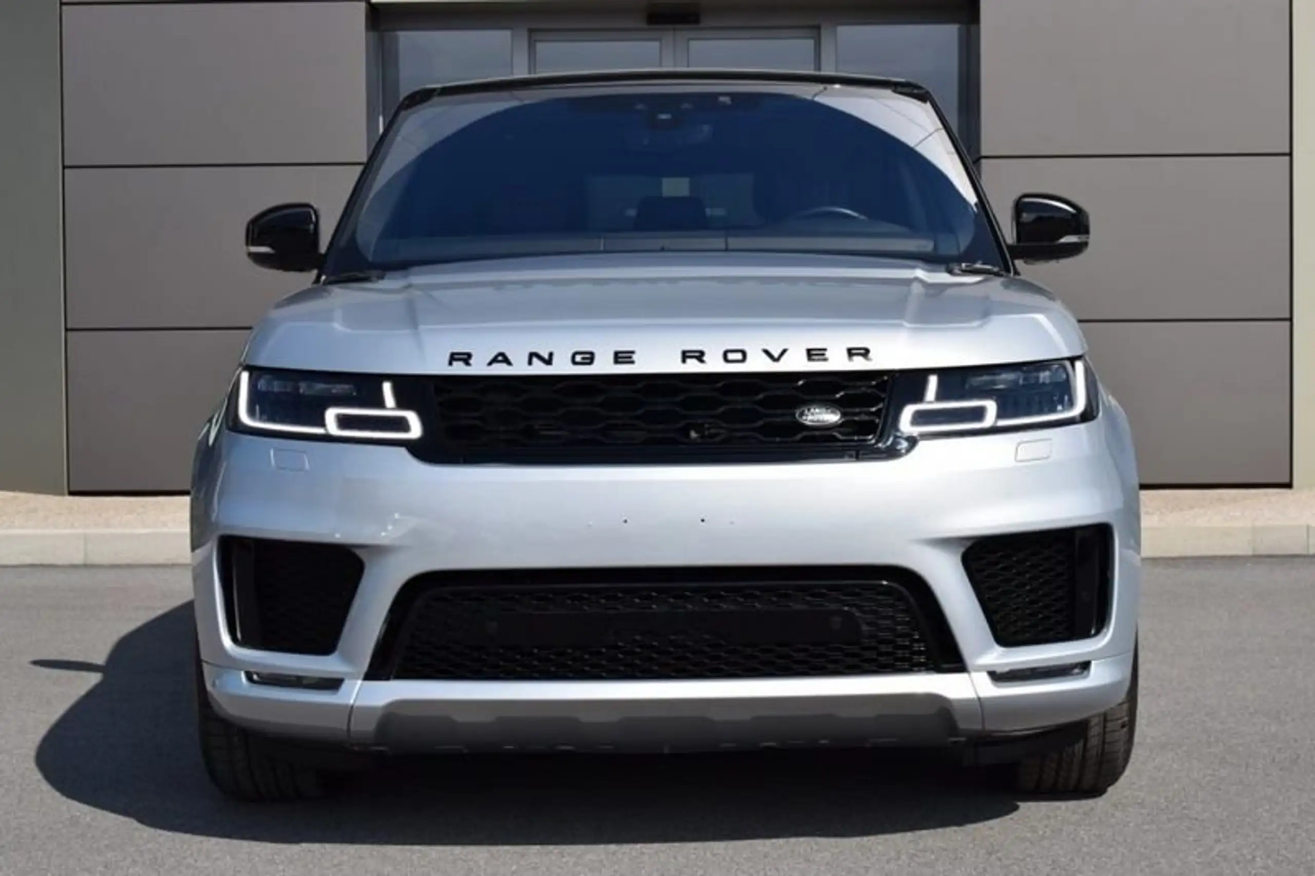 Land Rover - Range Rover Sport