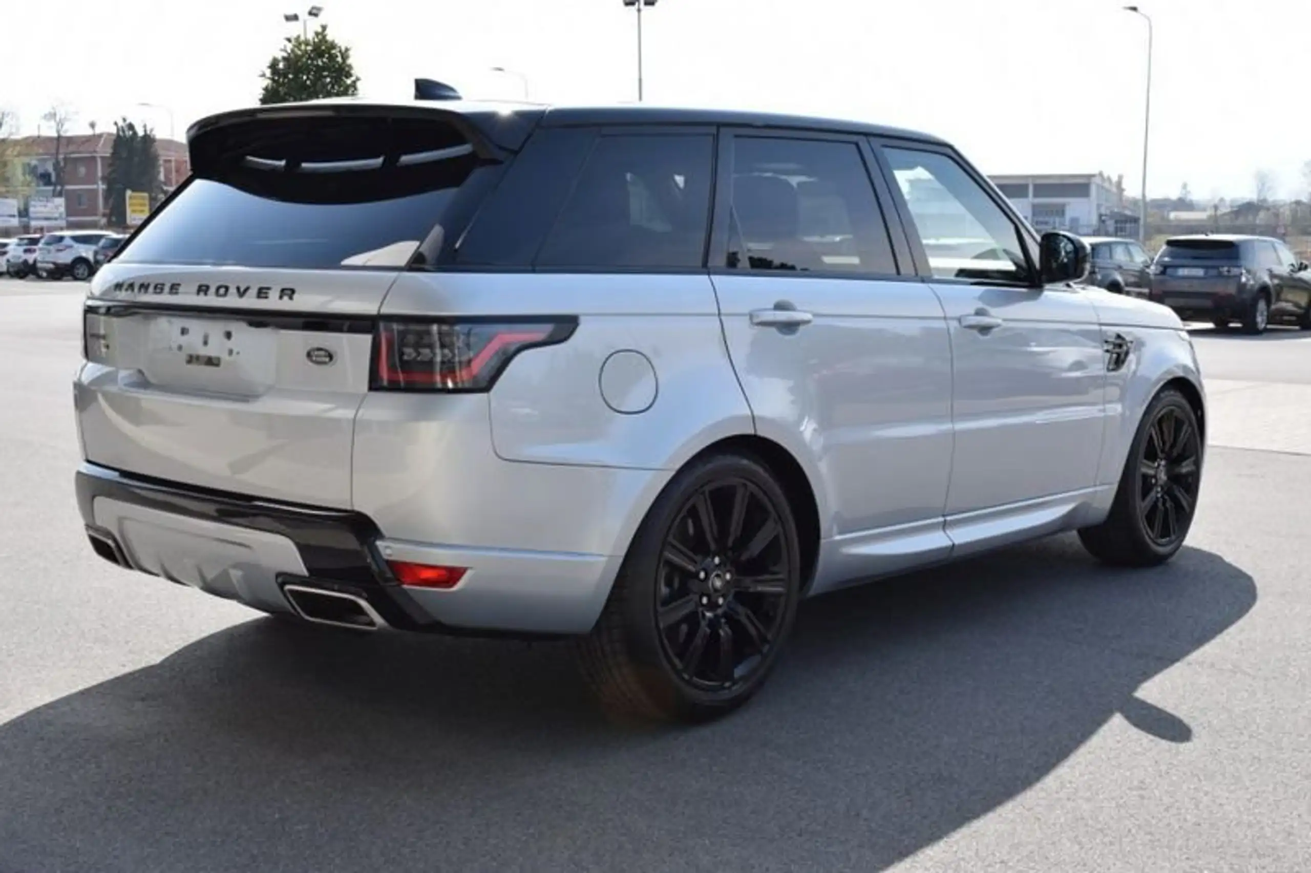 Land Rover - Range Rover Sport