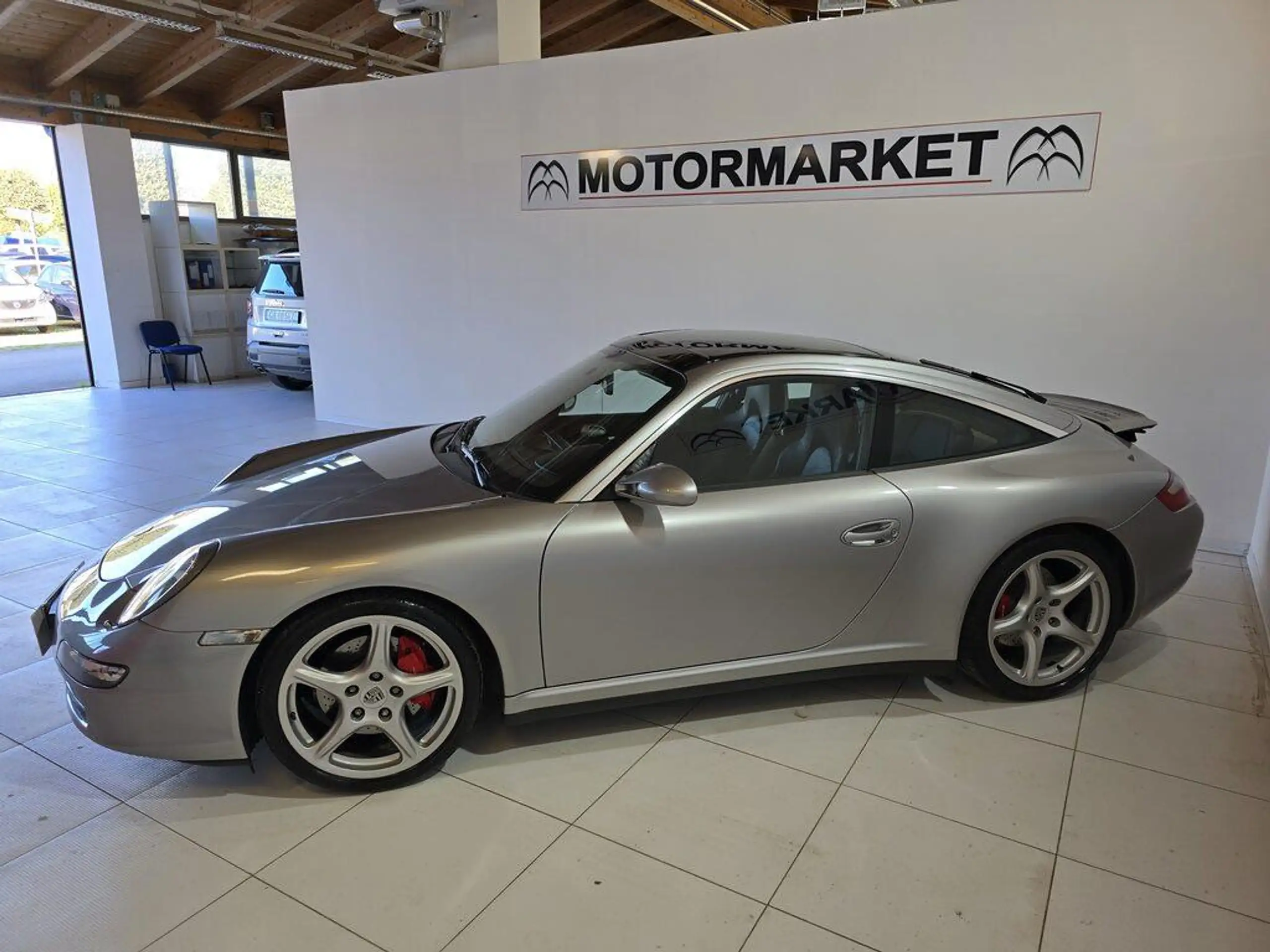 Porsche - 911