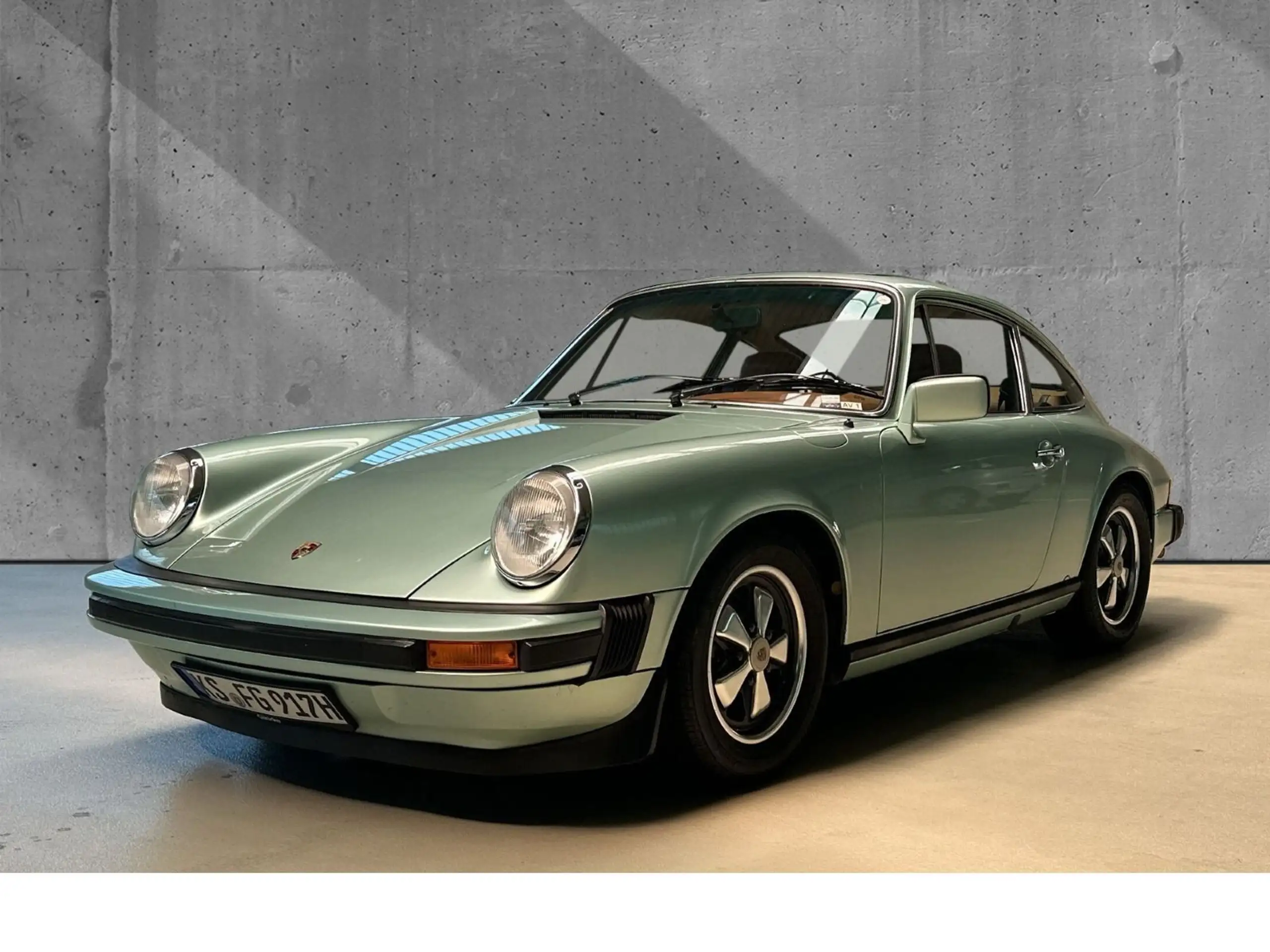 Porsche - 911