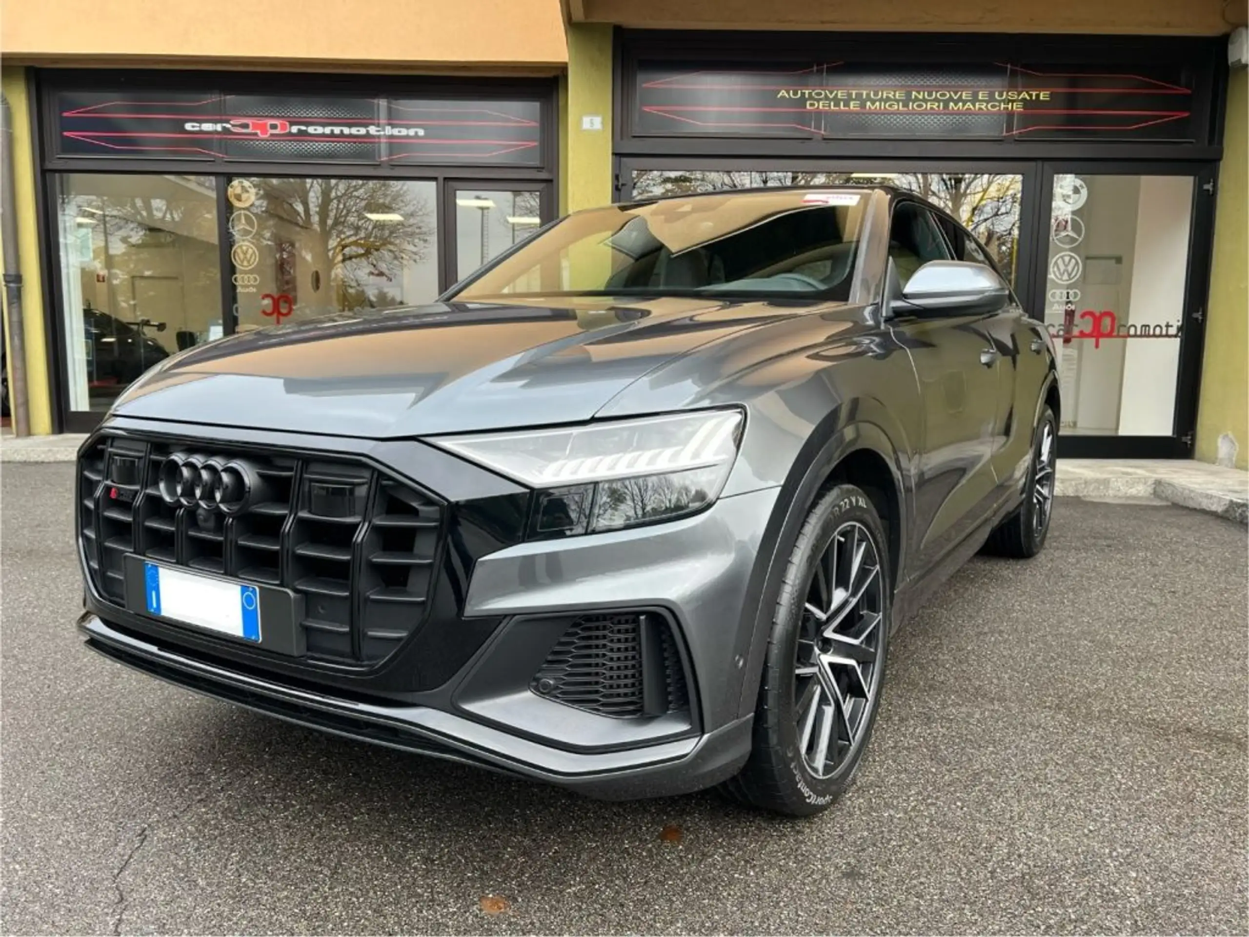 Audi - SQ8