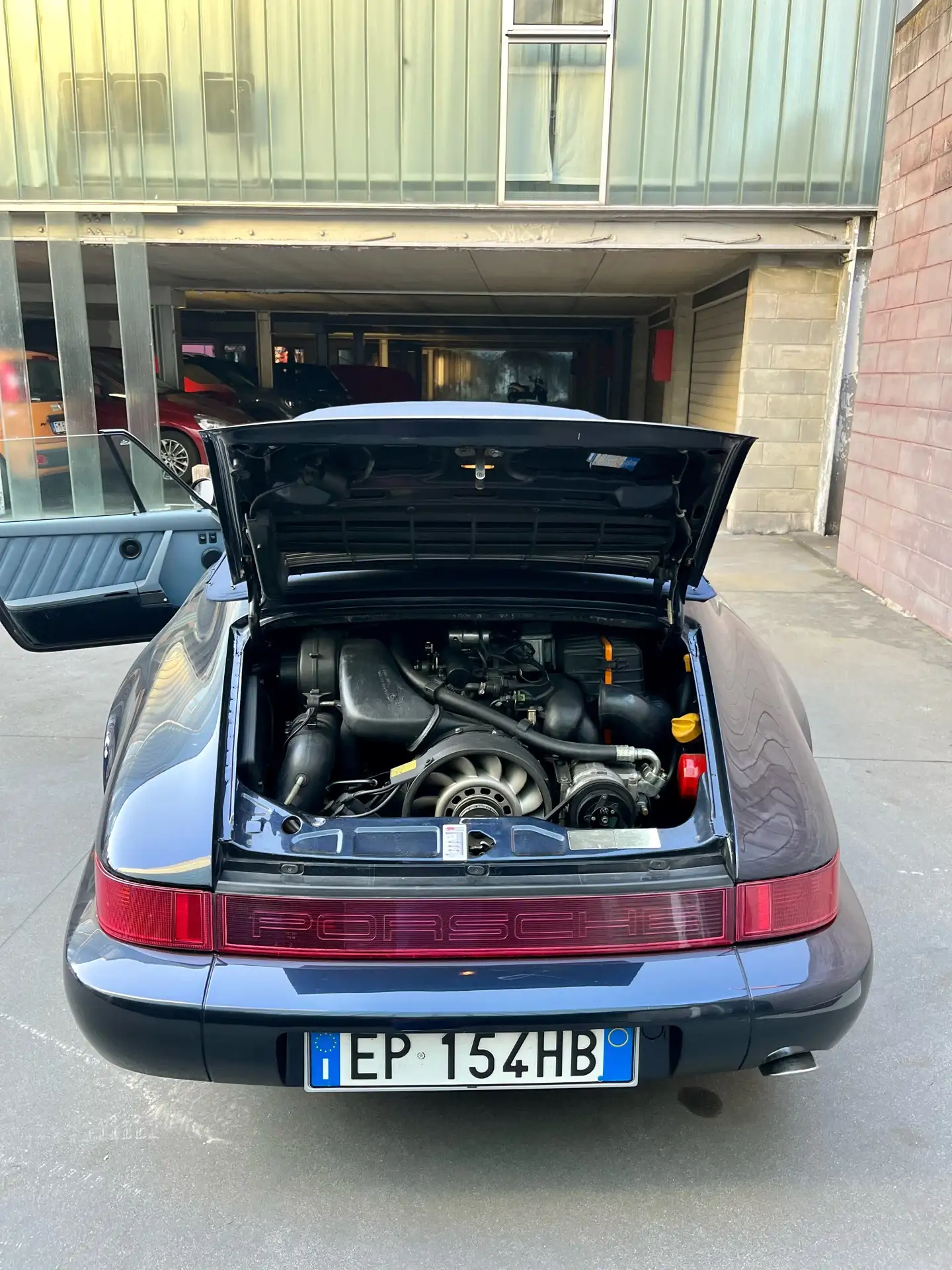 Porsche - 964