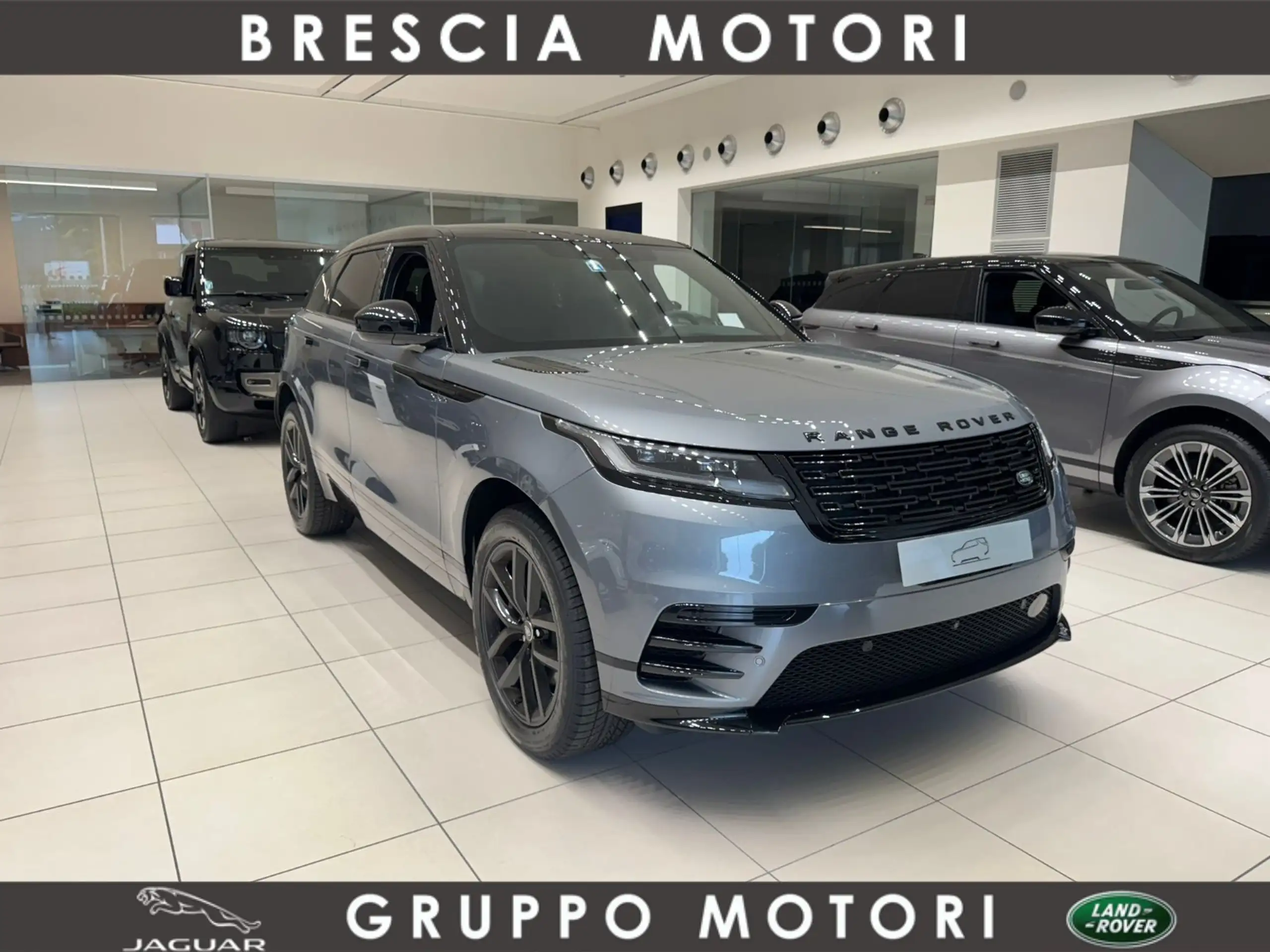 Land Rover - Range Rover Velar