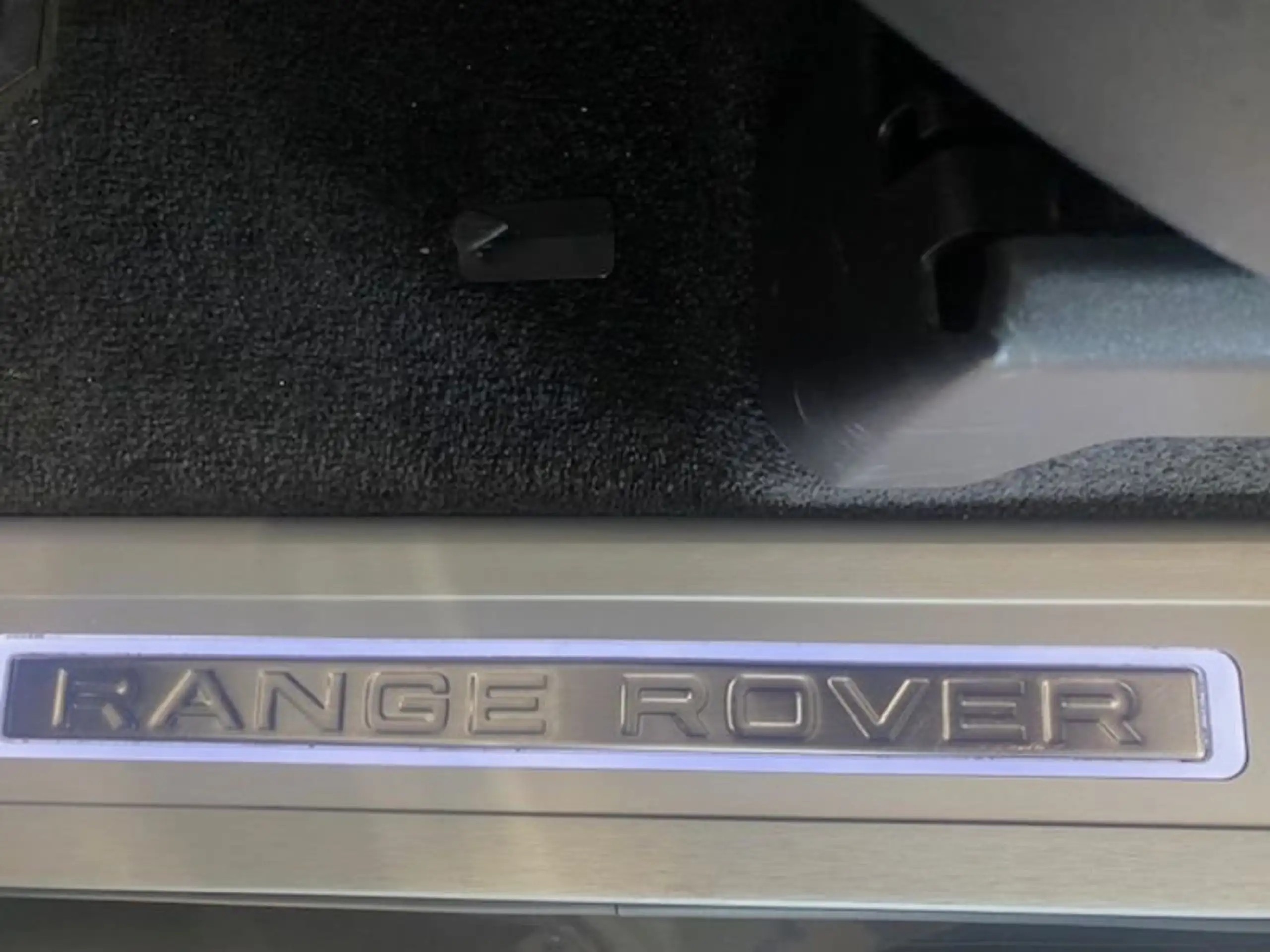 Land Rover - Range Rover