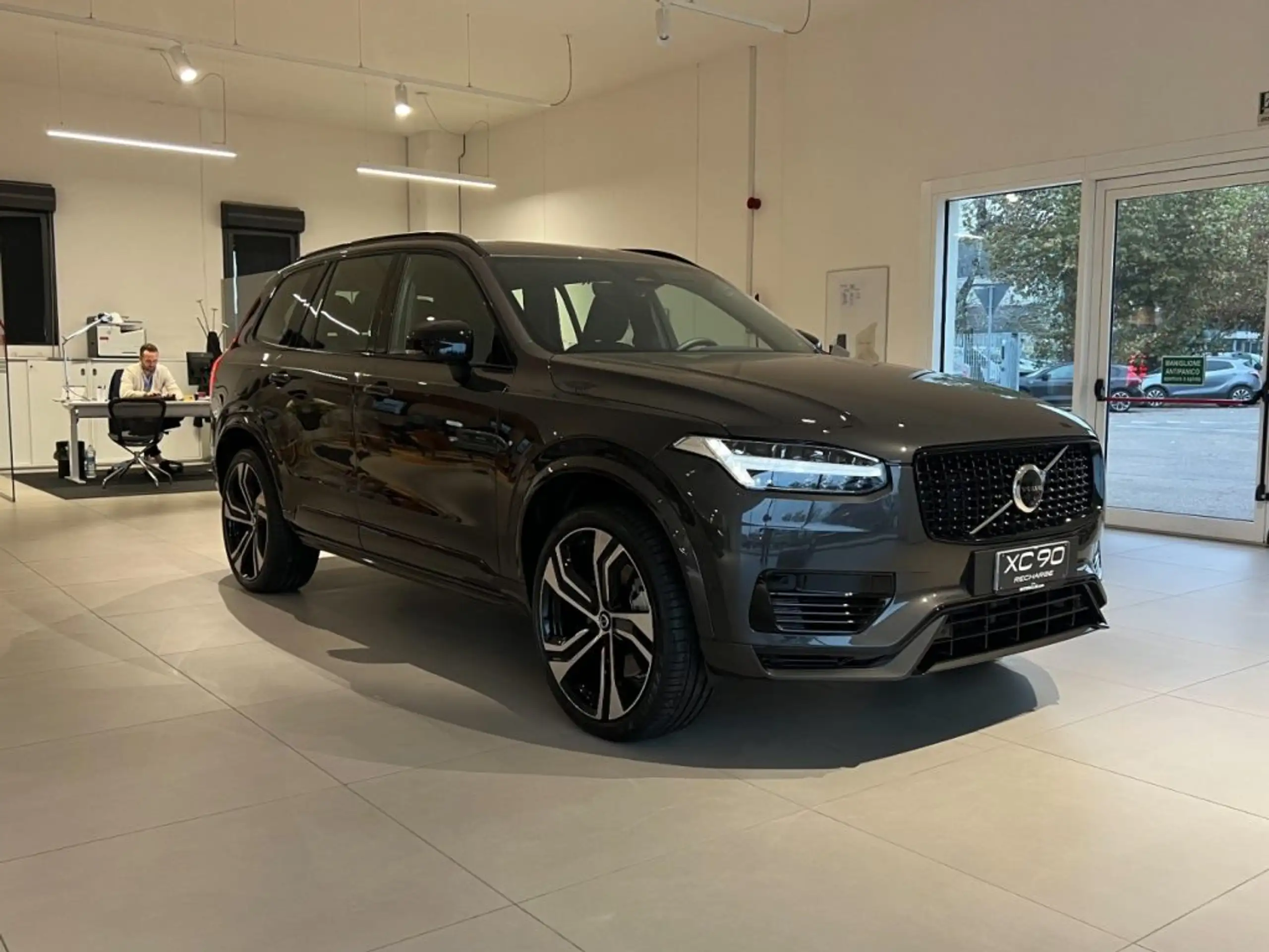 Volvo - XC90