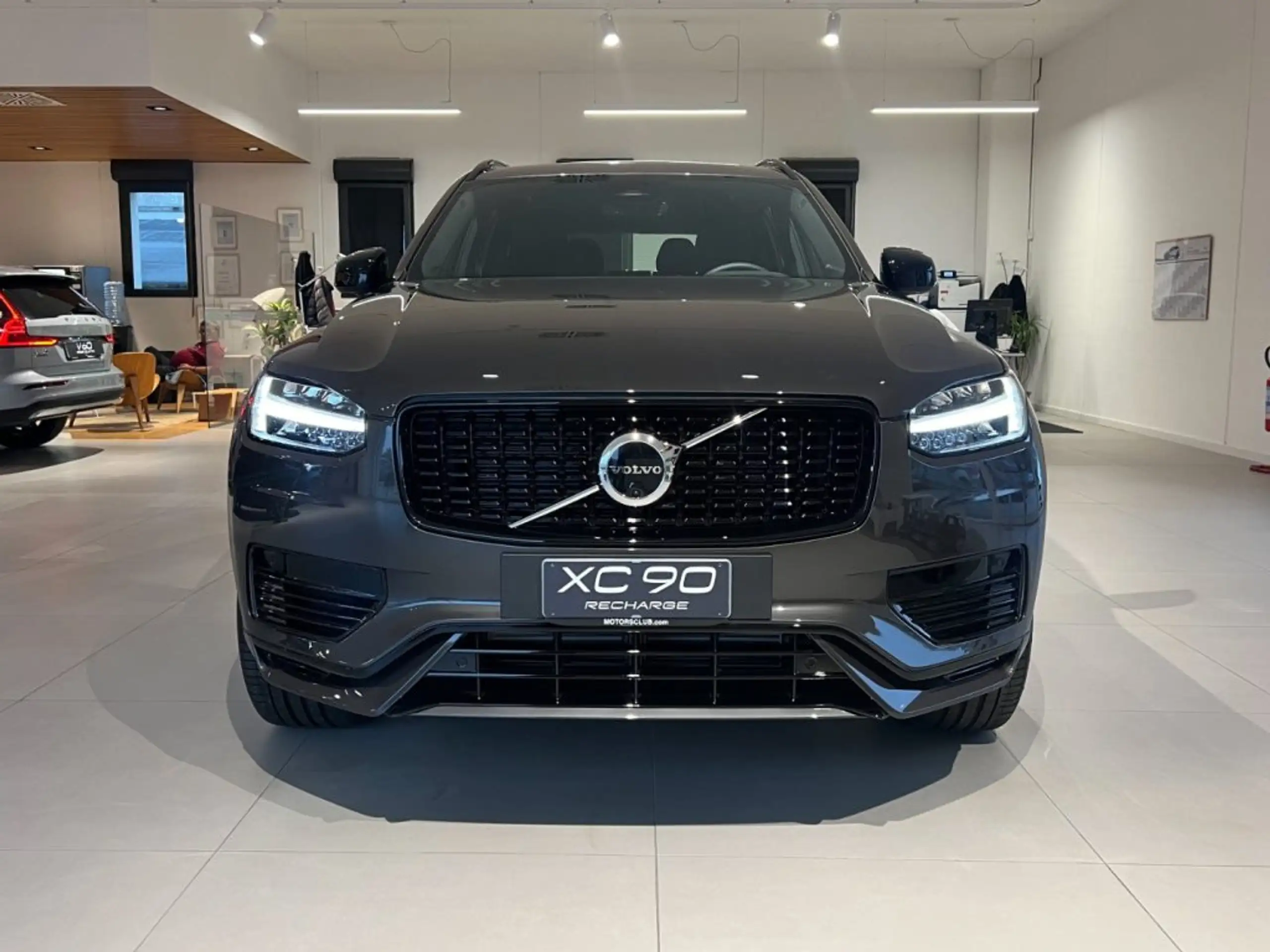 Volvo - XC90