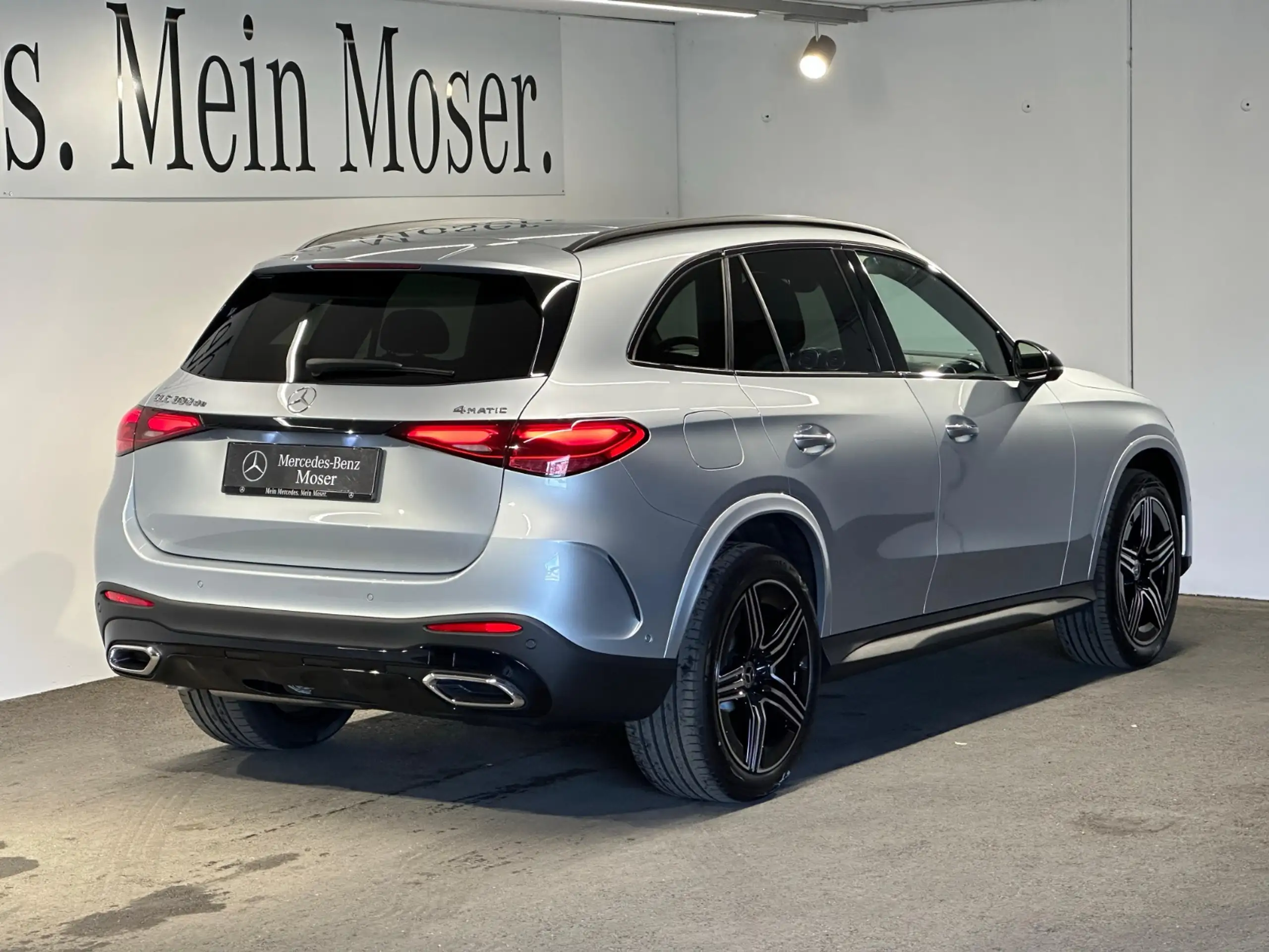 Mercedes-Benz - GLC 300