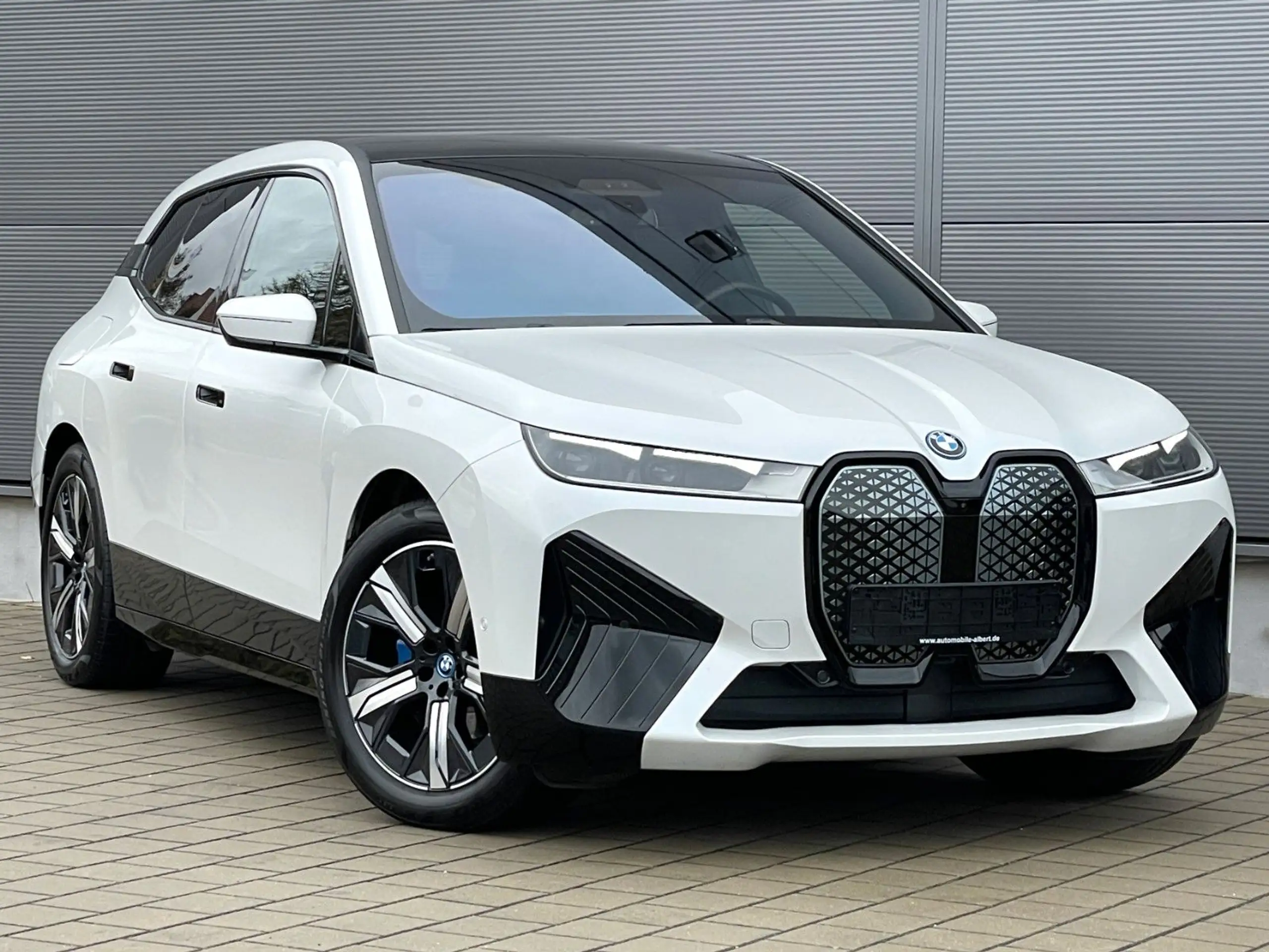 BMW iX 2023