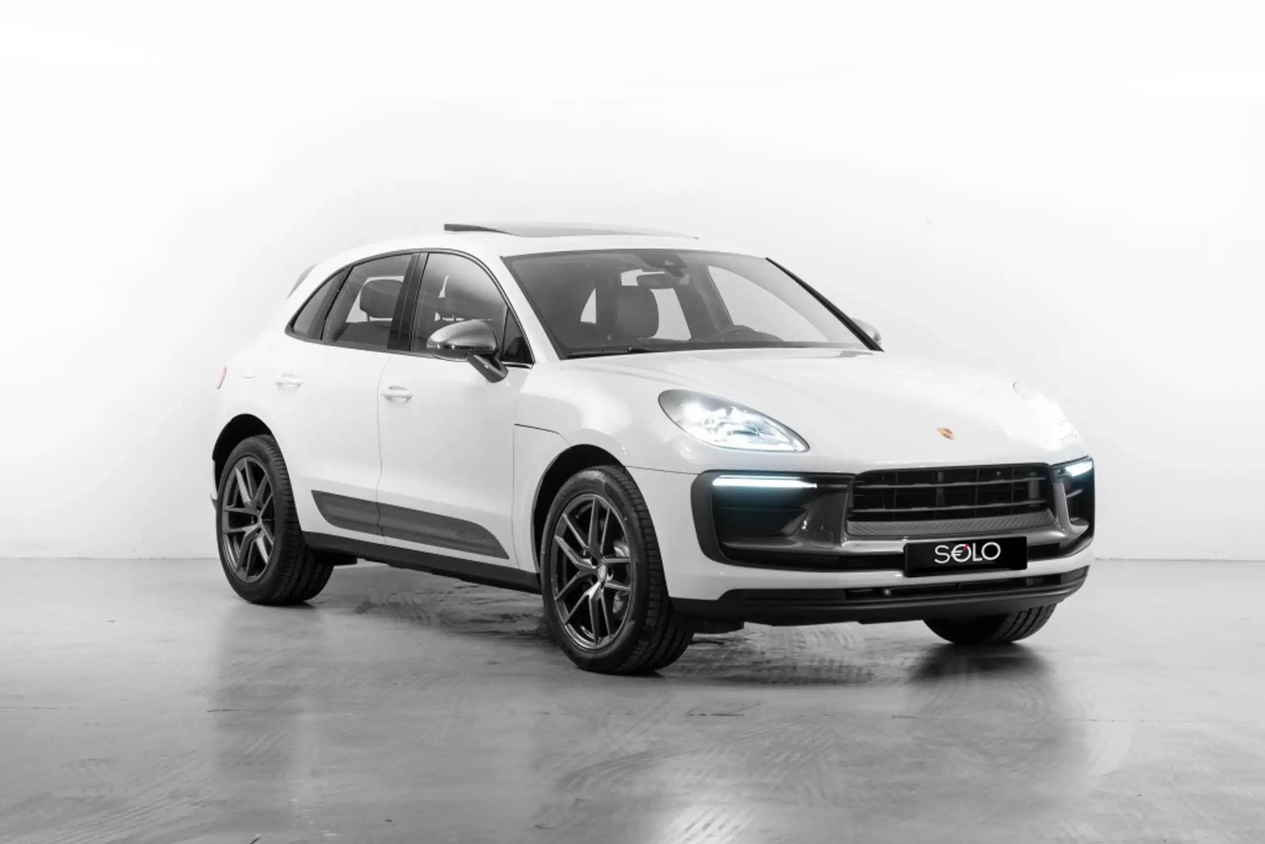 Porsche - Macan