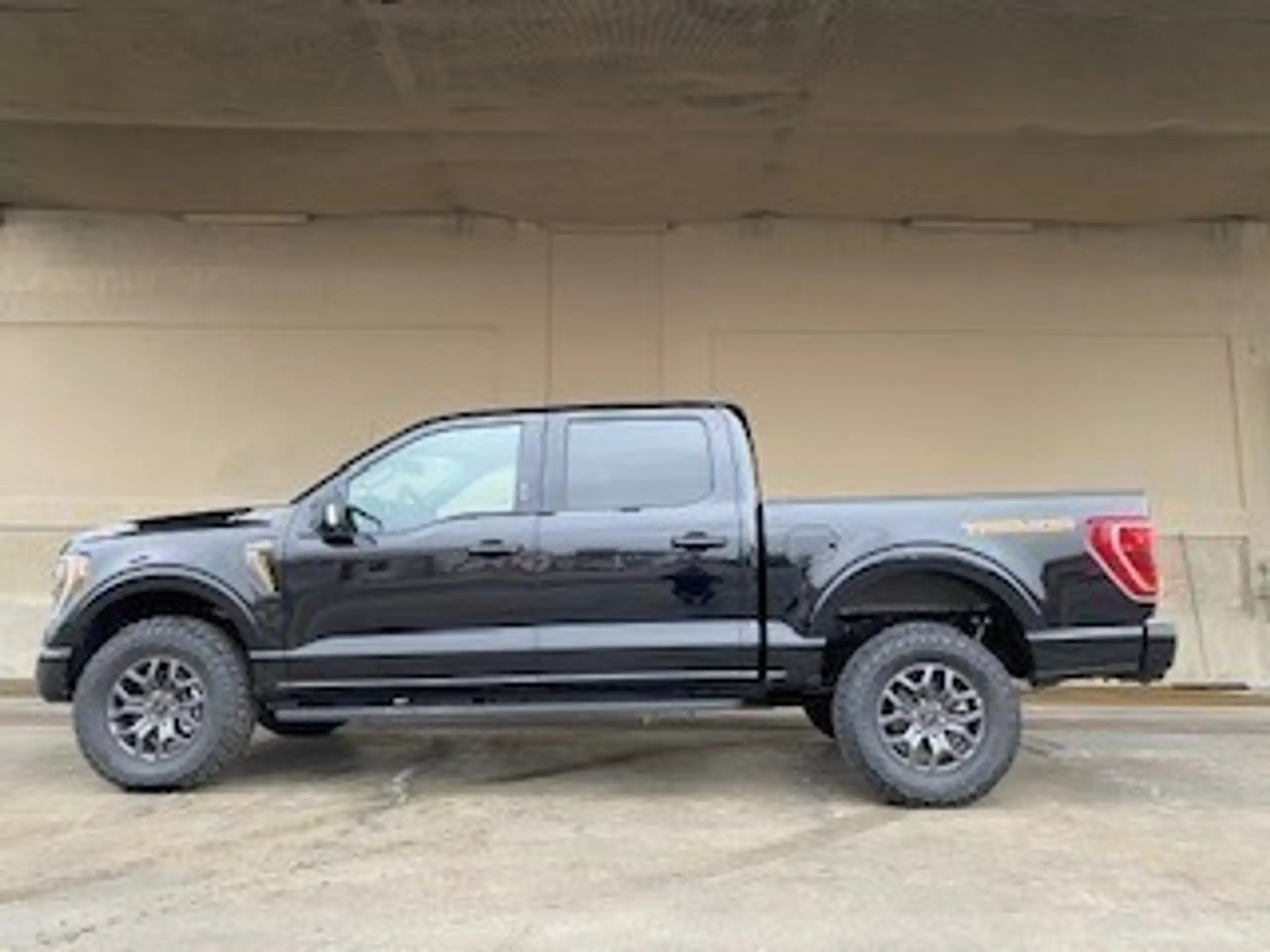 Ford - F 150