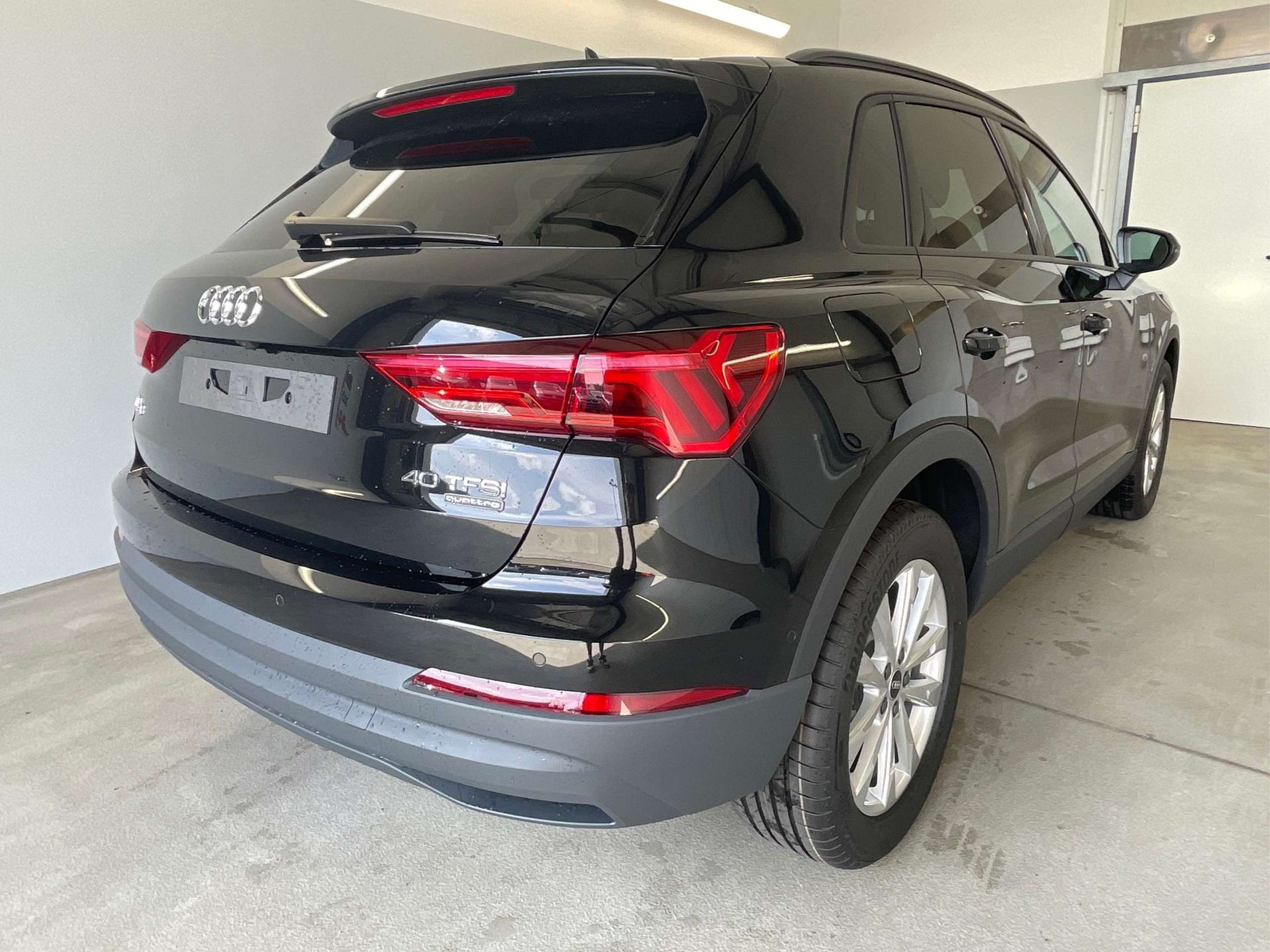 Audi - Q3