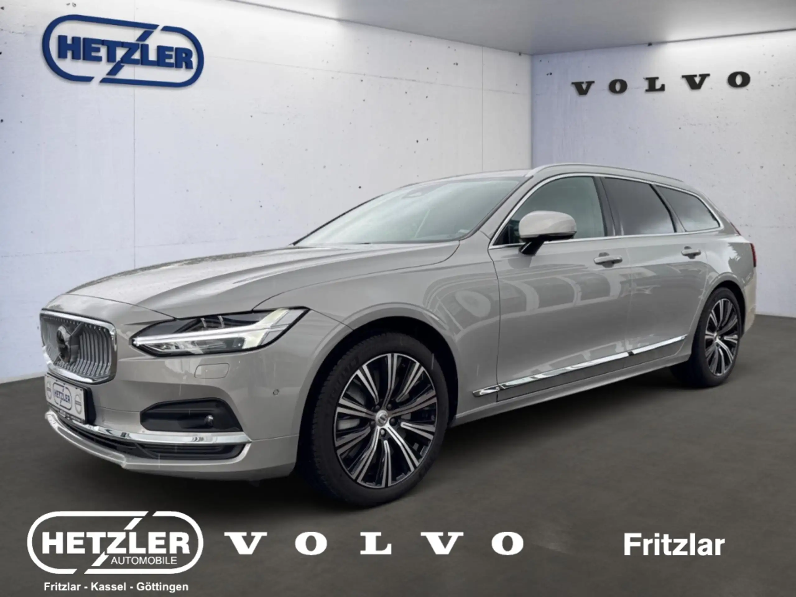 Volvo - V90