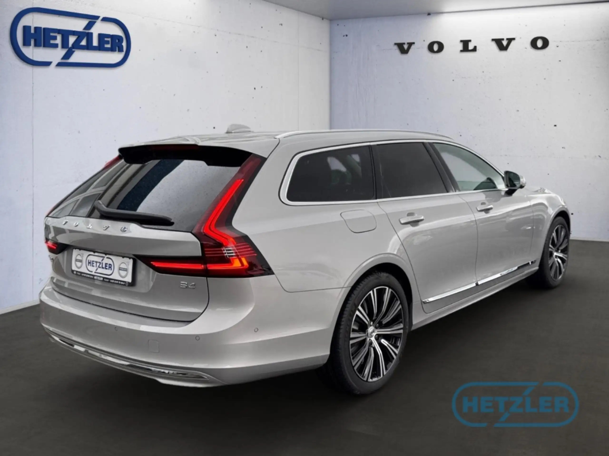 Volvo - V90