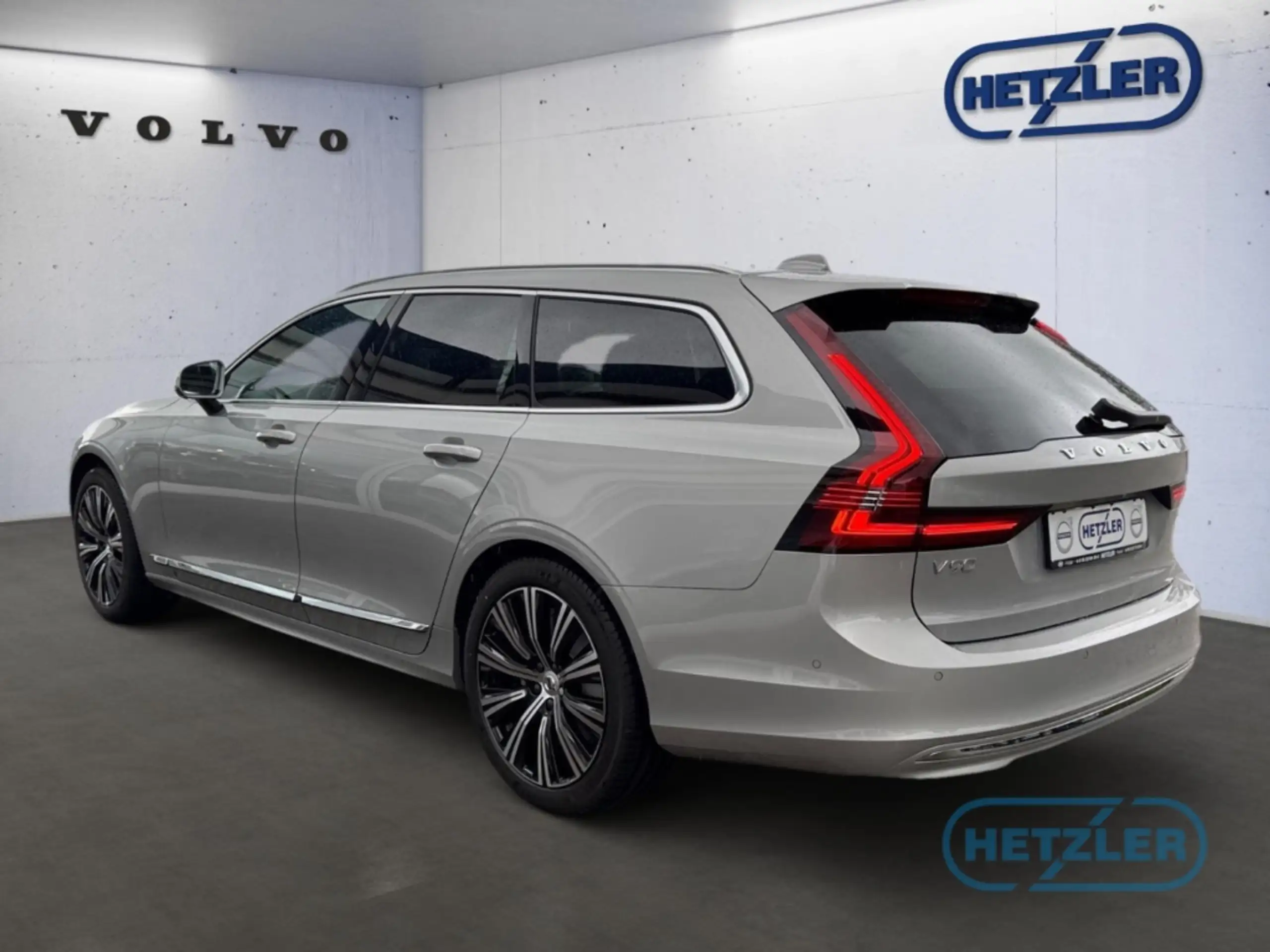 Volvo - V90