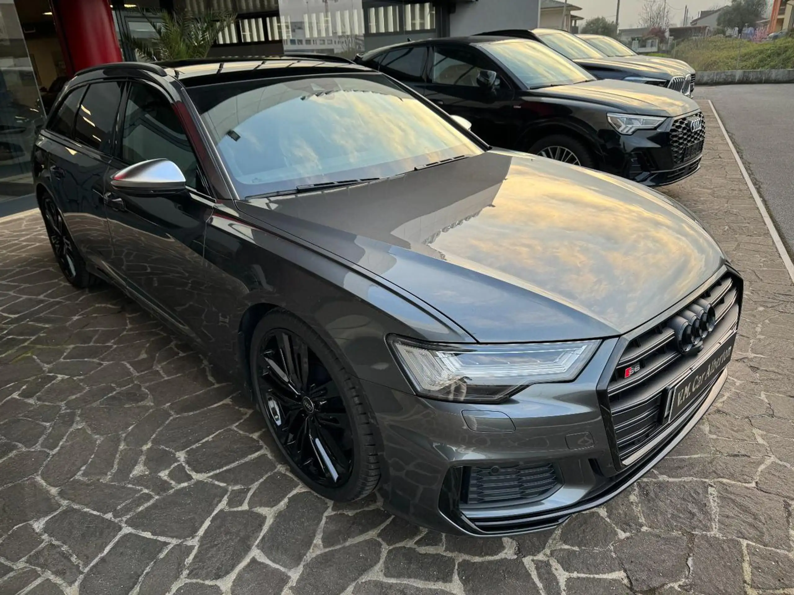 Audi - S6