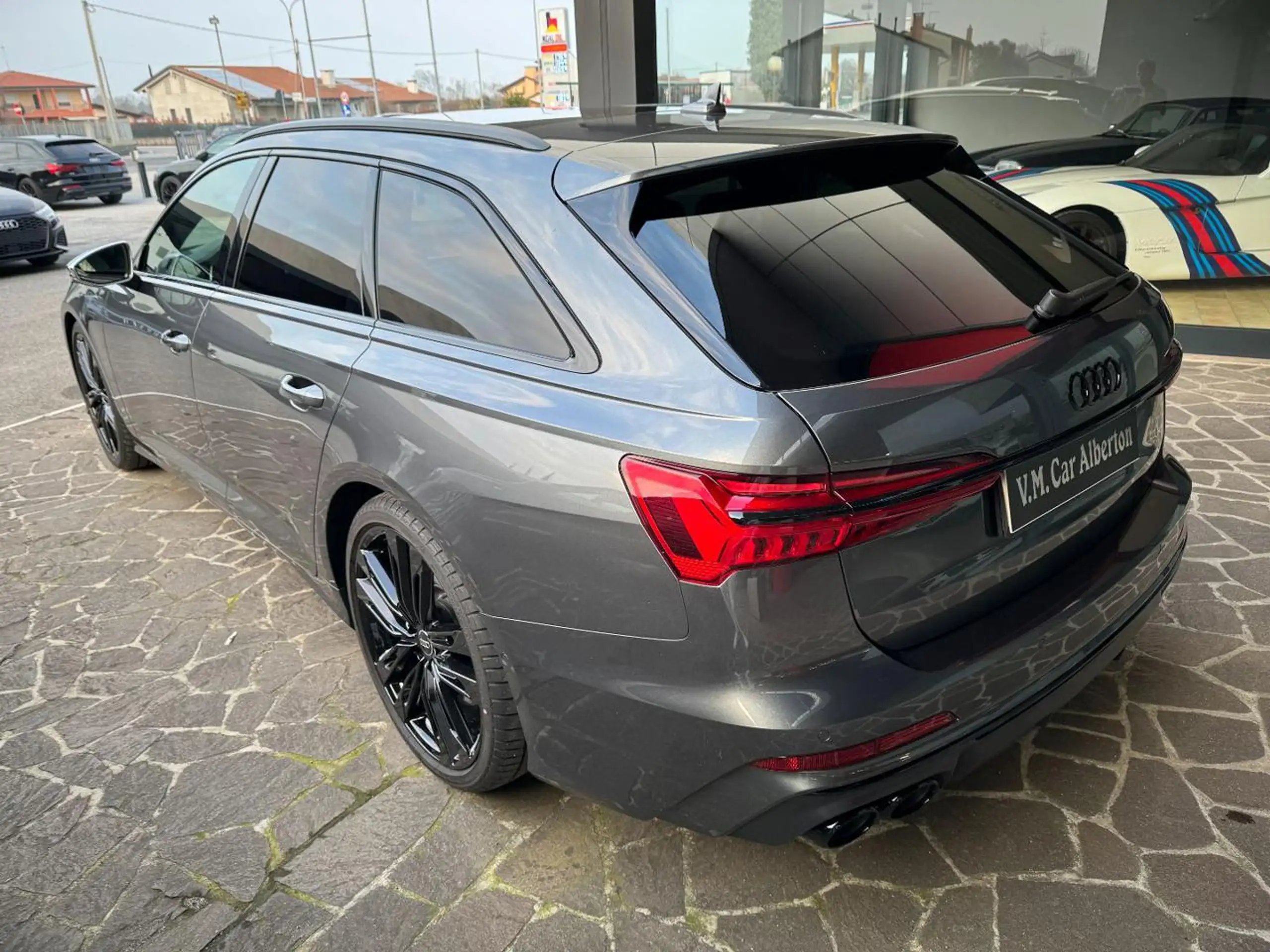 Audi - S6